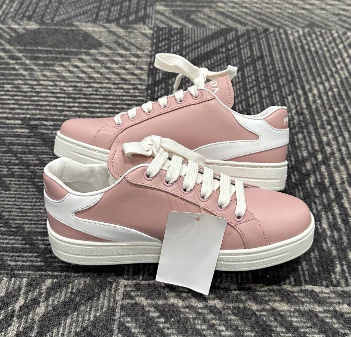 Prada Prada Nude Pink Casual Shoes J42 Size US 6 / IT 36 - 5 Thumbnail