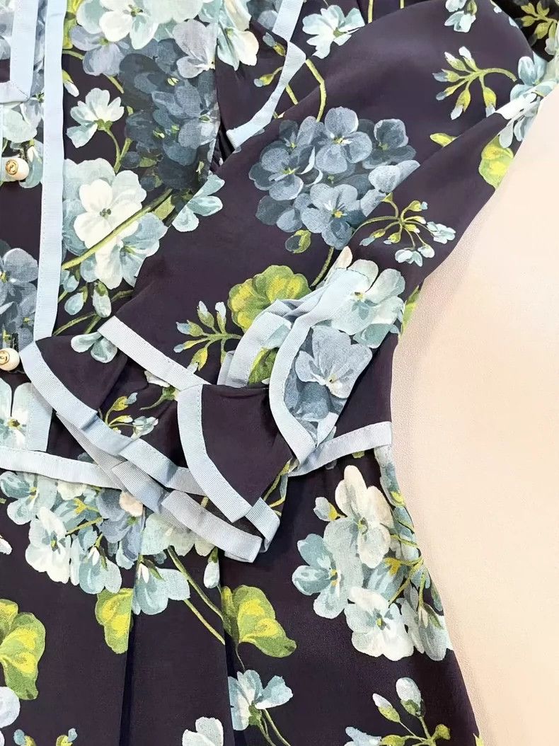 Gucci GucciSilk floral dress 2503-Nextarrow Size XS / US 0-2 / IT 36-38 - 5 Thumbnail