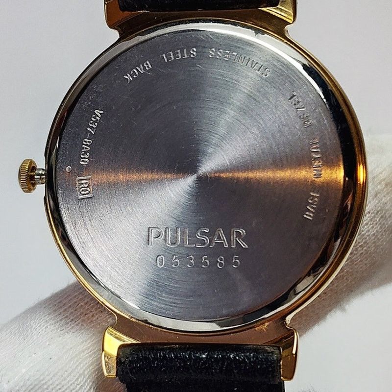Disney Vintage Mickey Mouse Pulsar Watch Gold Tone Black Dial Date Size ONE SIZE - 3 Thumbnail
