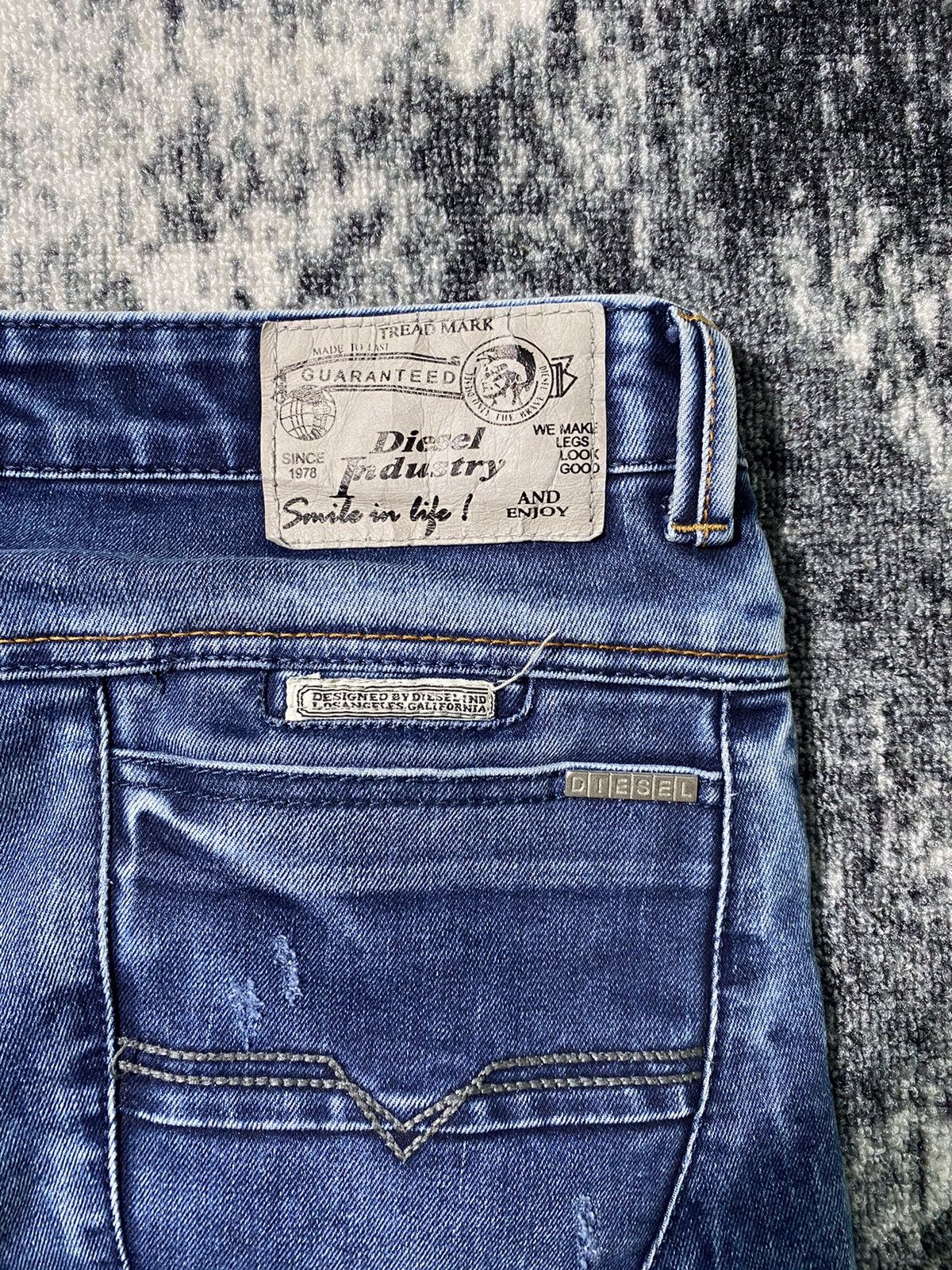 Diesel × Diesel Black Gold × Vintage Vintage Diesel Black Gold Denim Jeans Y2K STYLE 90s Size US 32 / EU 48 - 3 Thumbnail
