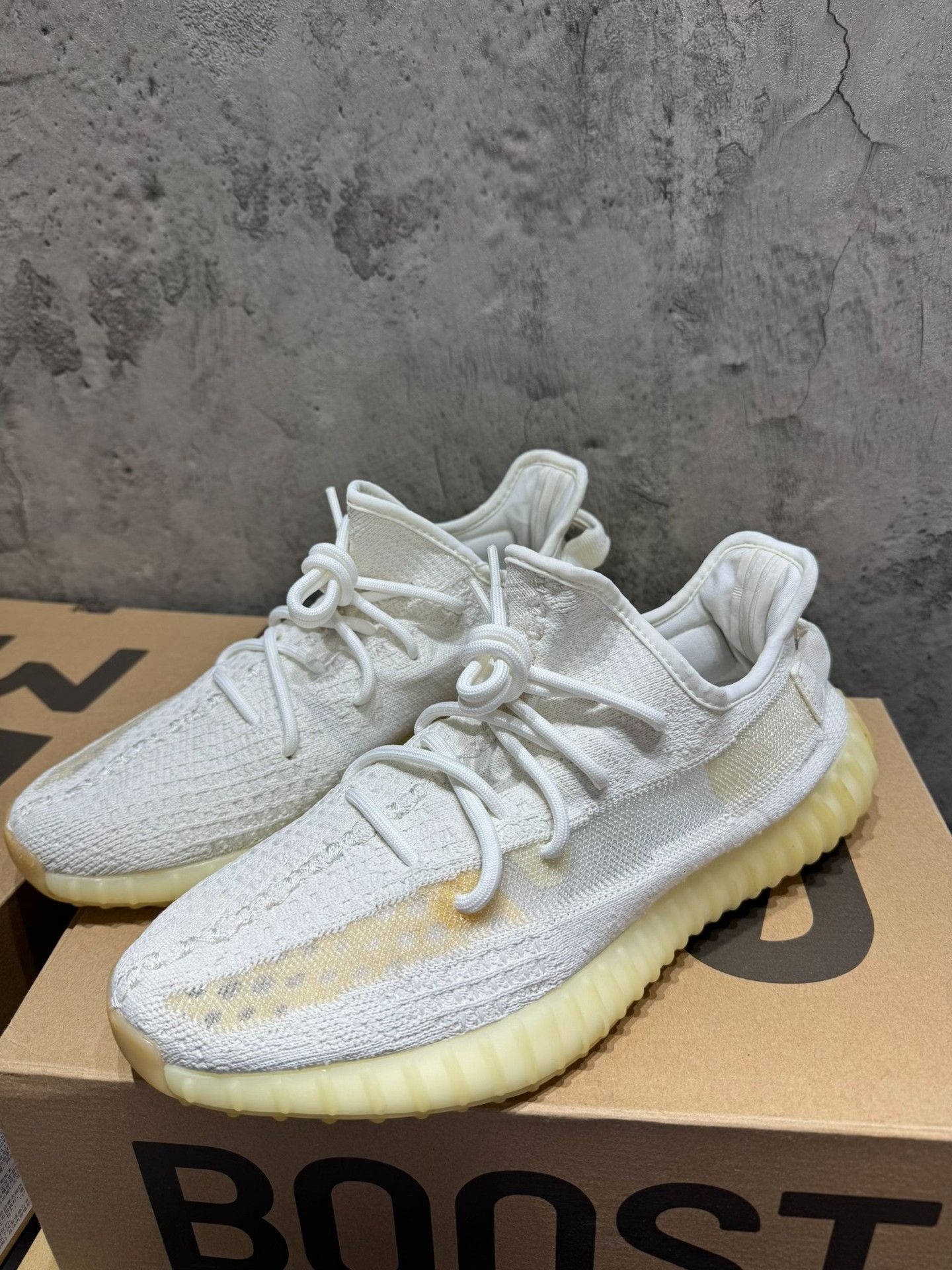 Adidas Adidas YEEZY350 White Lowtop Sneakers 10 Men Size US 10 / EU 43 - 1 Thumbnail