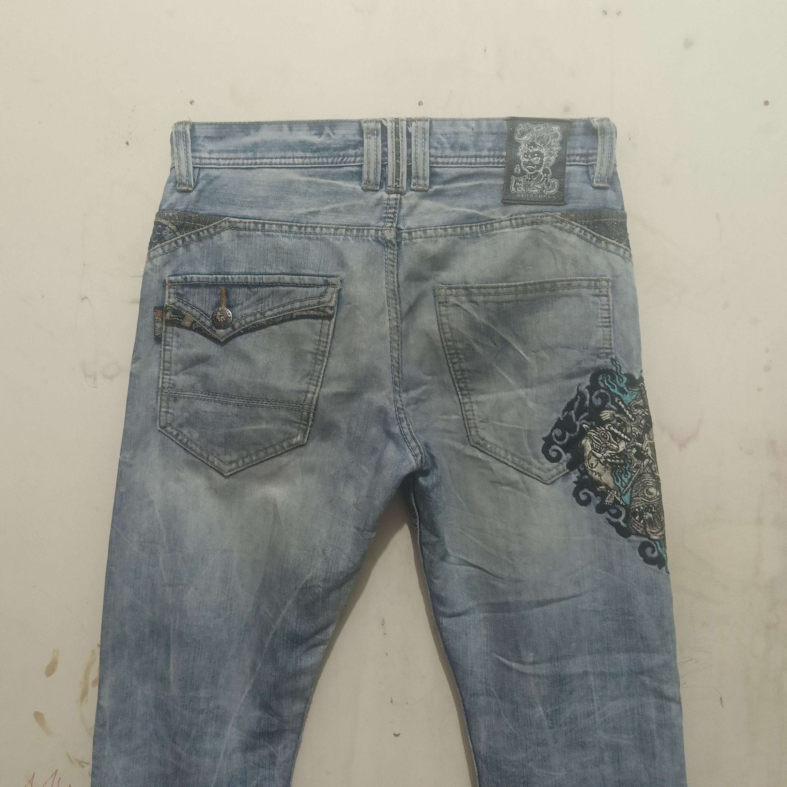 Karakuri Tamashii Japan Jizo Bosatsu Distressed Thrashed Jeans Karakuri style Size US 31 - 18 Thumbnail