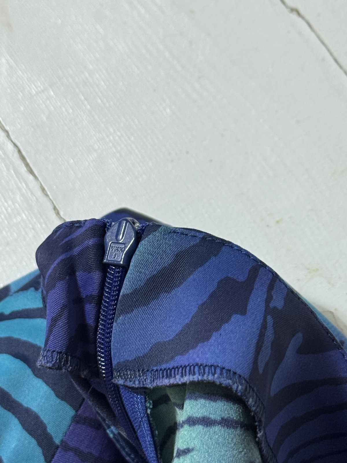 Versace VINTAGE VERSACE LSD STAINS VISUALS 2000s PANTS Size 26" / US 2 / IT 38 - 6 Thumbnail