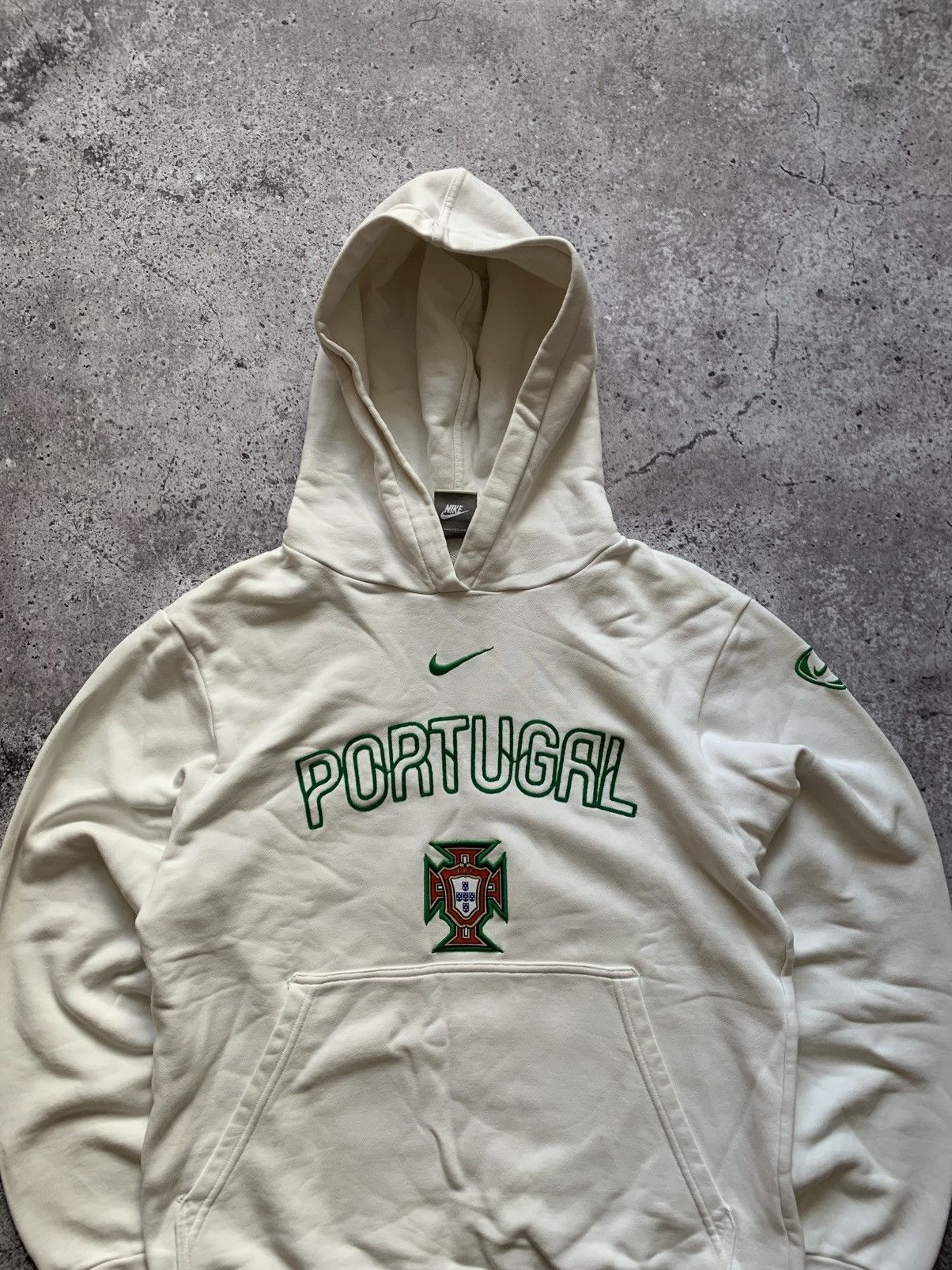 Nike 🔥NIKE PORTUGAL VINTAGE 00’s BLOCKECORE SOCCER HOODIE Size US S / EU 44-46 / 1 - 3 Thumbnail
