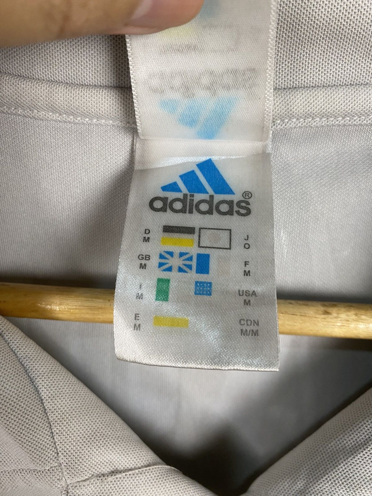 Adidas Vintage 2002/03 Real Madrid Centenary Home Jersey - Raul #7 Size US M / EU 48-50 / 2 - 10 Thumbnail