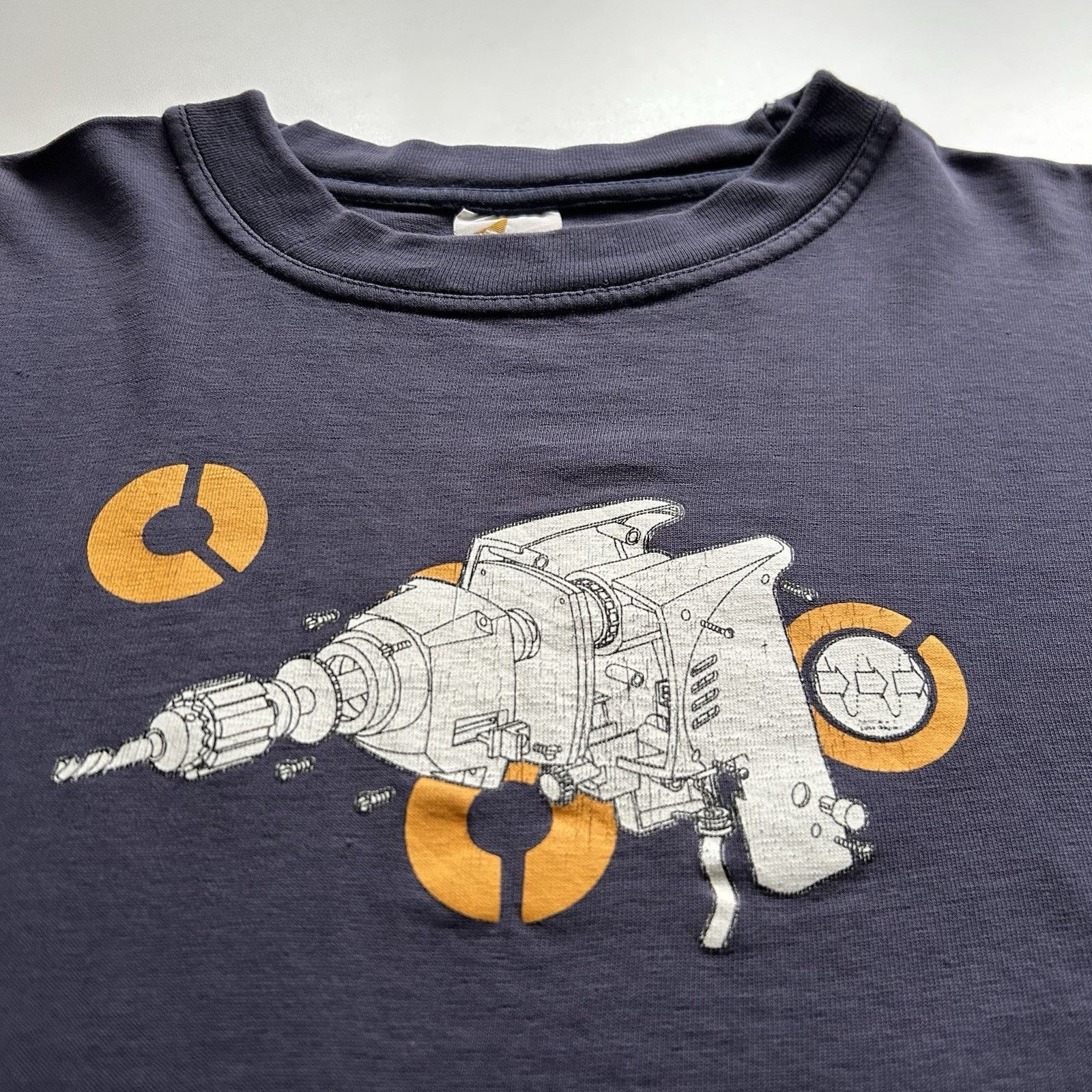 Vintage Vintage Power Tool Art T-Shirt XL 90s Industrial Design Rare Size US XL / EU 56 / 4 - 3 Thumbnail