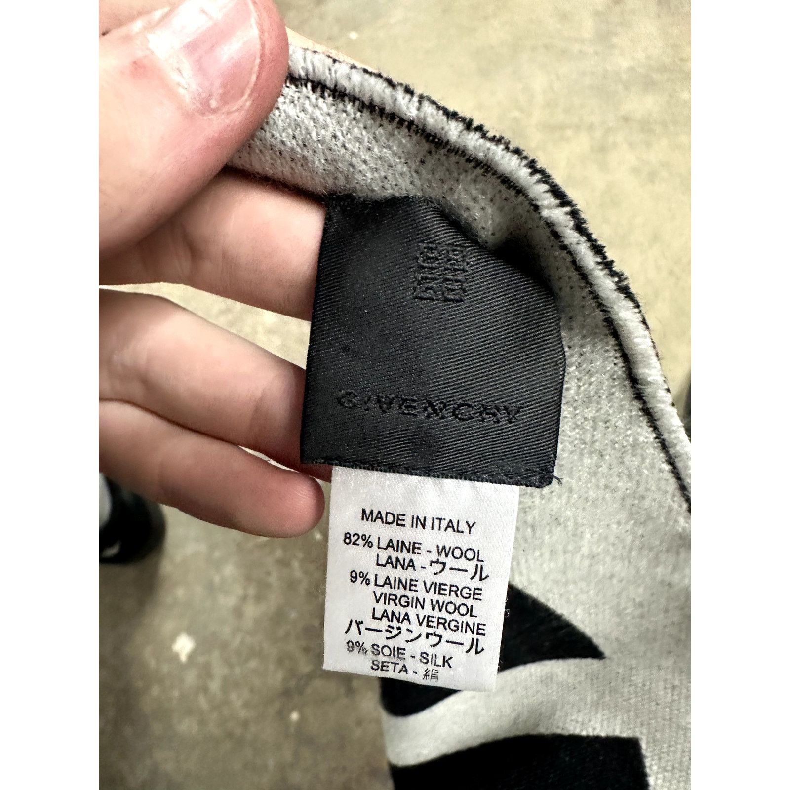 Givenchy Givenchy Scarf Black Mono New Size ONE SIZE - 2 Thumbnail