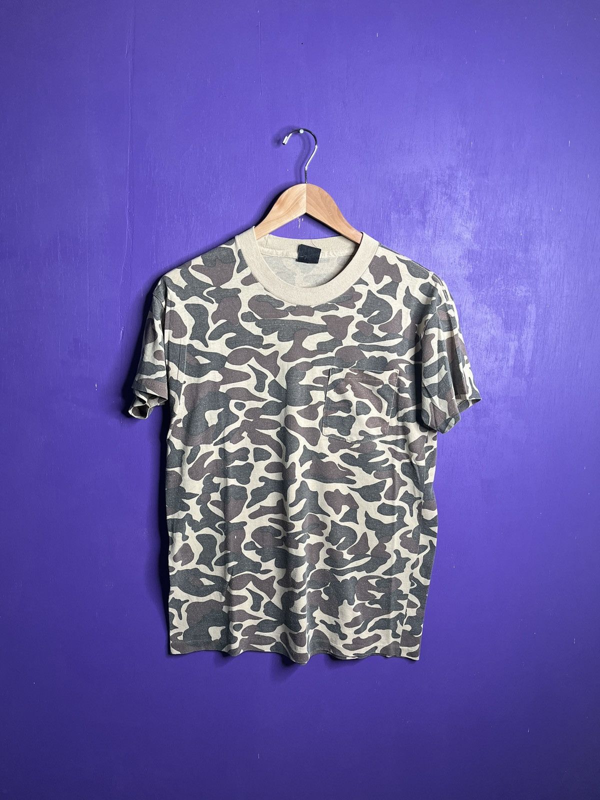 Vintage Vintage 80s Camo essential pocket t-shirt Size US M / EU 48-50 / 2 - 1 Thumbnail