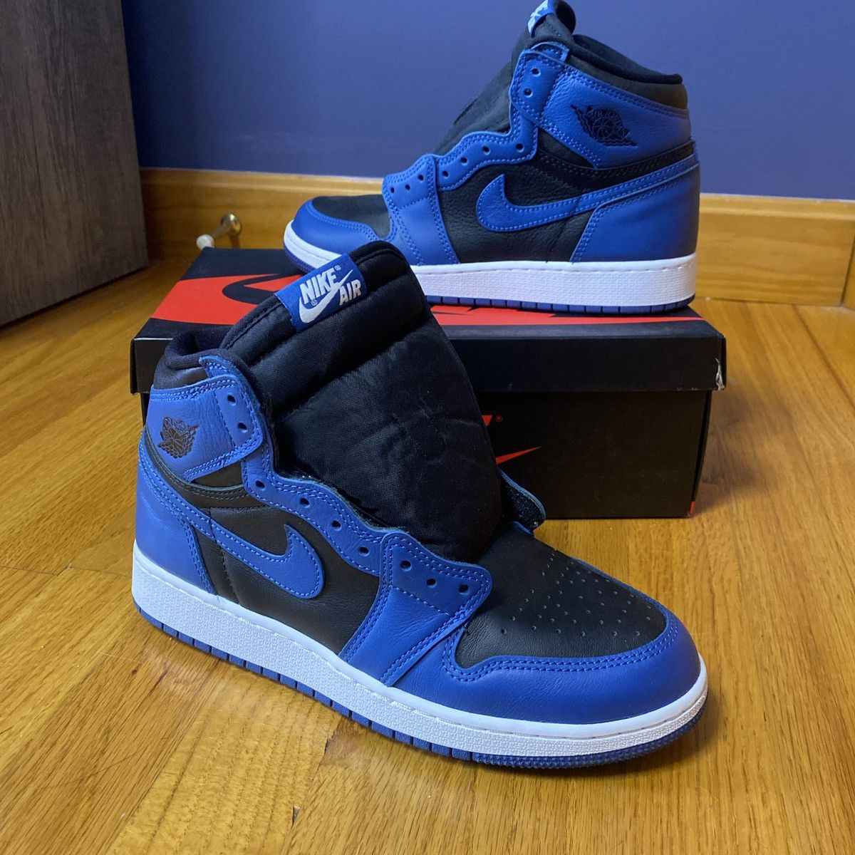 Jordan Brand × Nike Jordan 1 High GS Dark Marina Blue Size US 6.5 / EU 39-40 - 2 Thumbnail