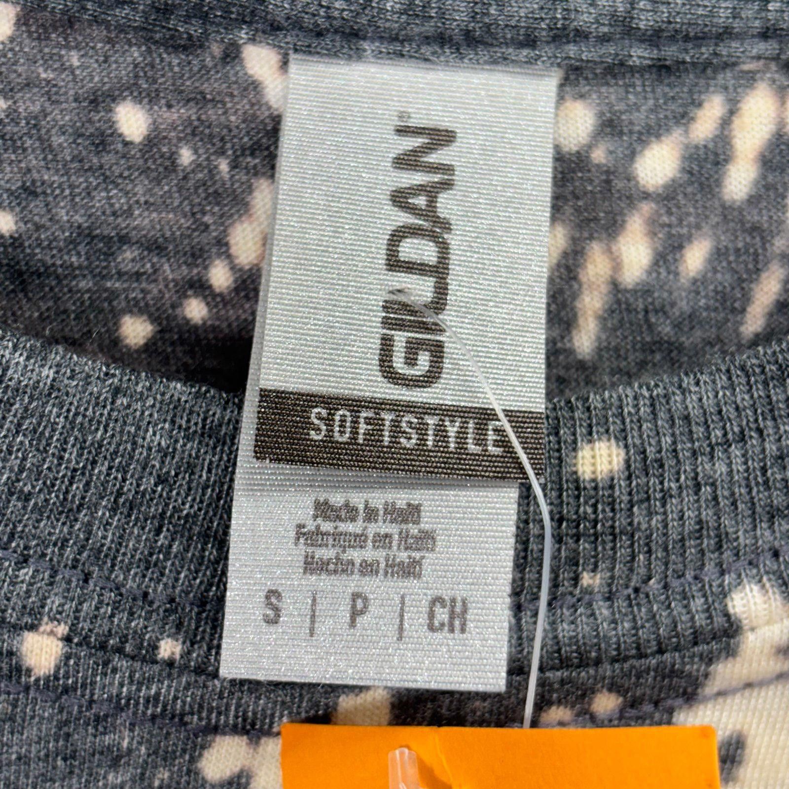 Gildan Gildan Softstyle Graphic T-Shirt with Design Size Small NWT Size S / US 4 / IT 40 - 4 Thumbnail