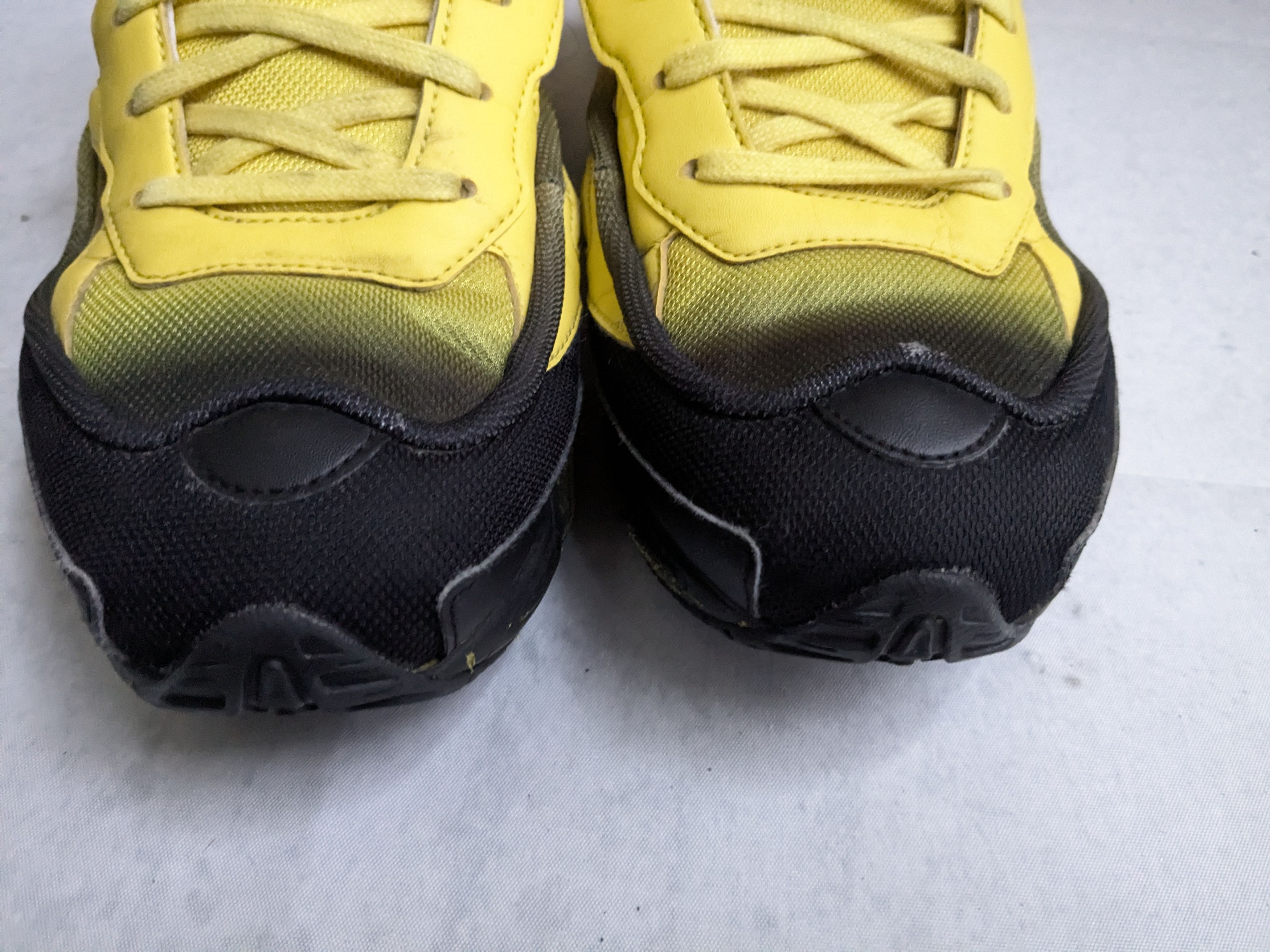 Adidas × Raf Simons Adidas x Raf Simons Replicant Ozweego Yellow Black 10 Size US 10 / EU 43 - 4 Thumbnail