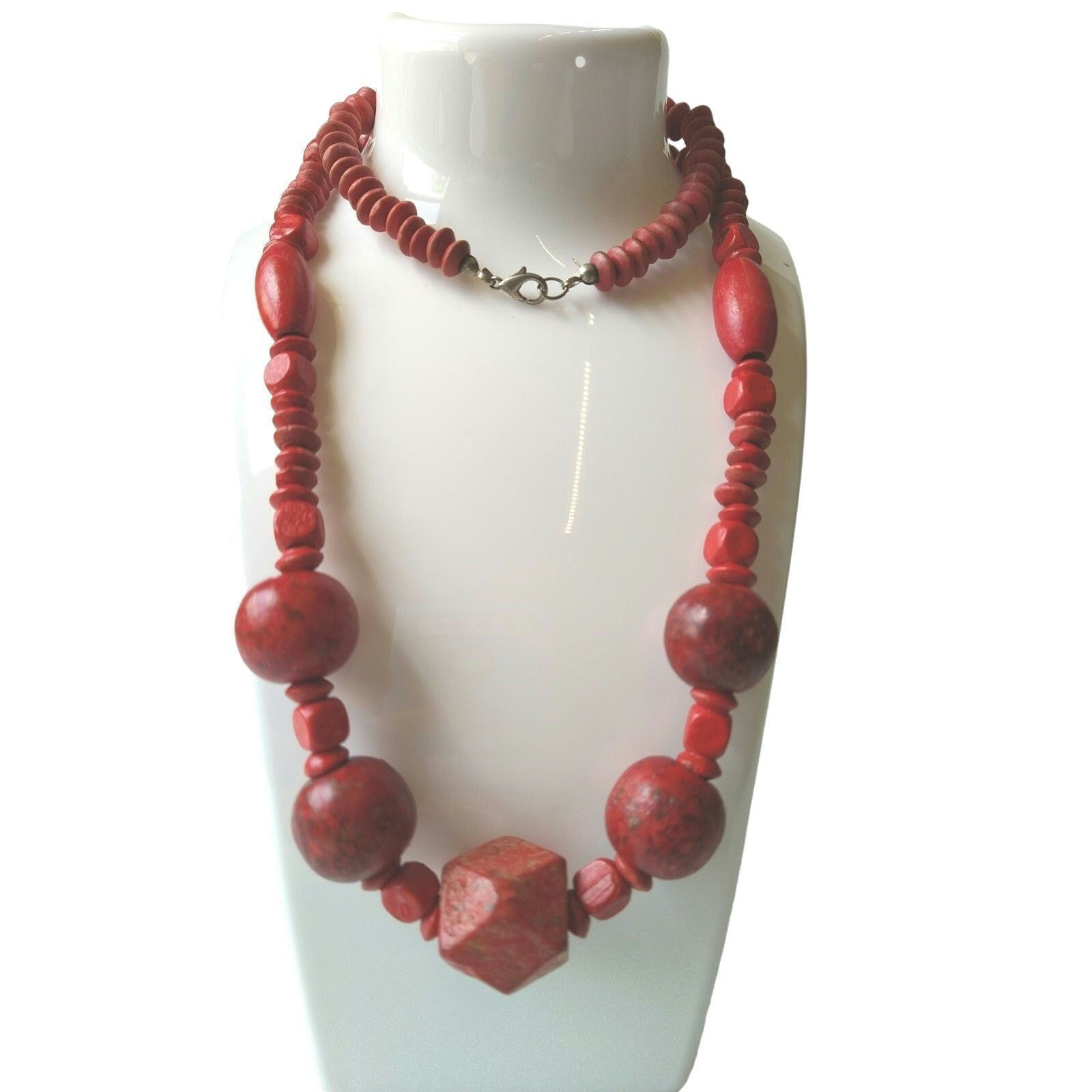 The Unbranded Brand Vintage Boho Statement Necklace Red Wooden Beads 26" Size ONE SIZE - 2 Thumbnail