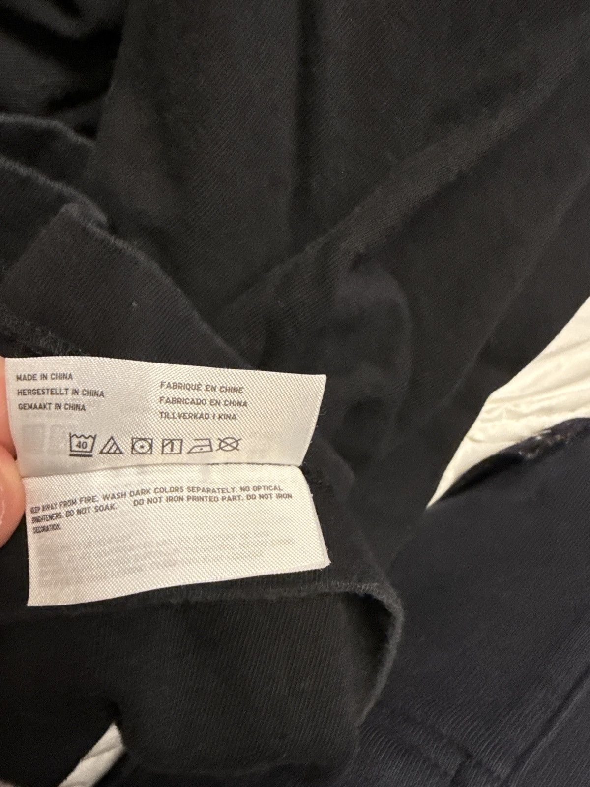 Kaws Kaws x Uniqlo UT x Sesame Street 2018 limited edition Size US L / EU 52-54 / 3 - 4 Thumbnail