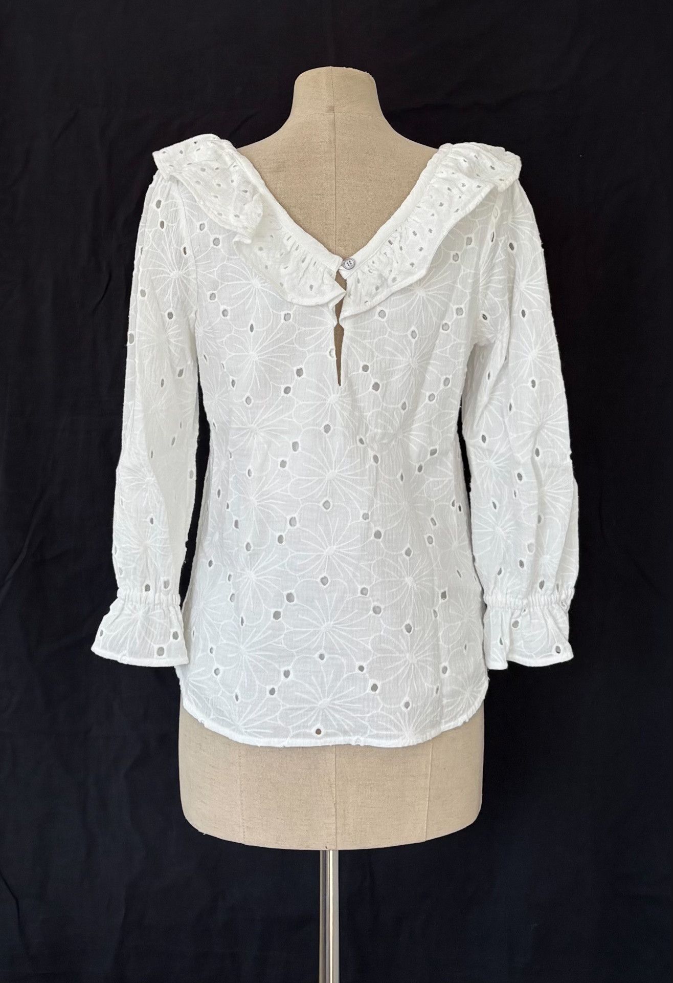 Paul Smith White Floral Eyelet Embroidery Top, Women's — image 3 of 6