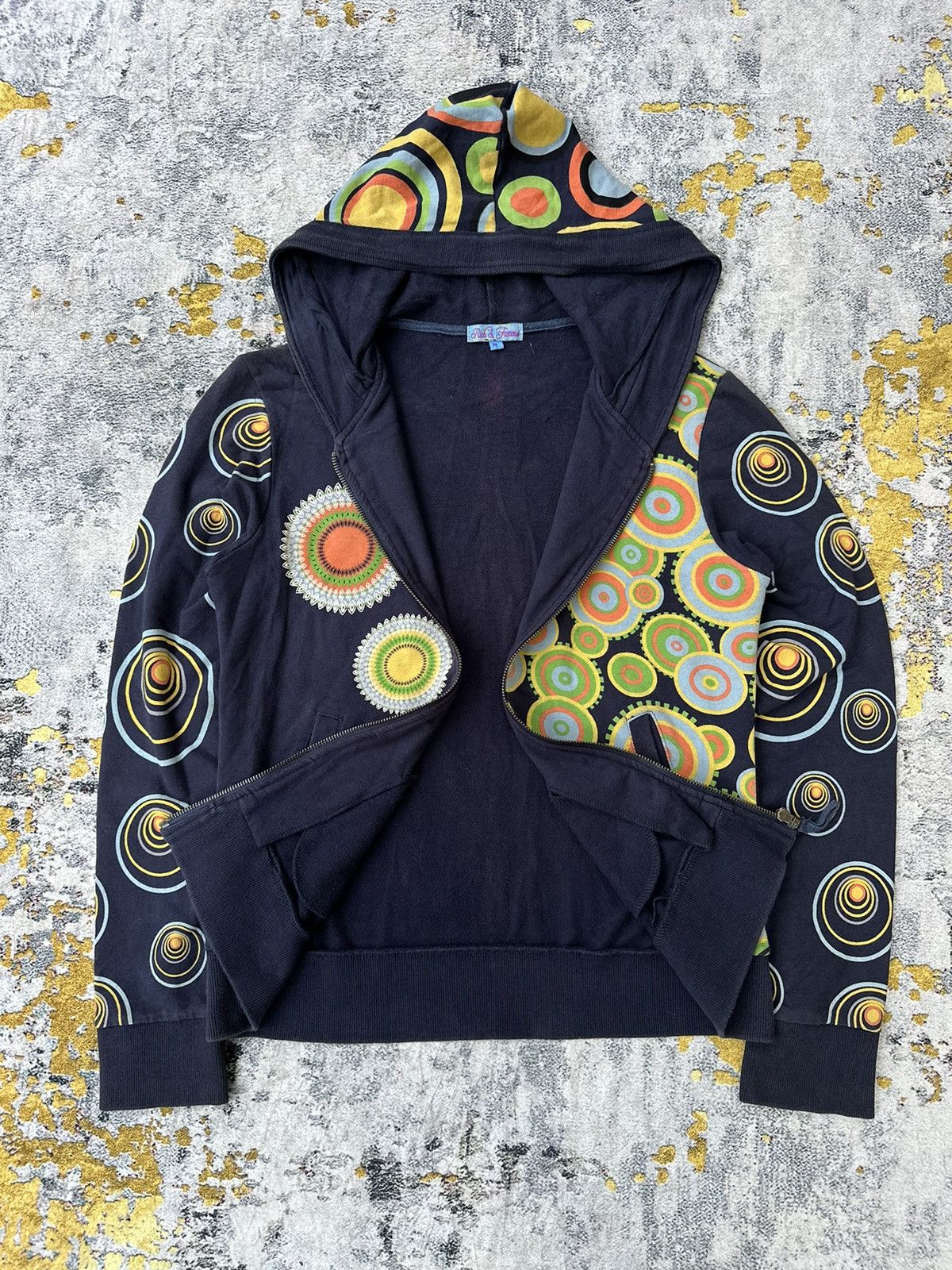 20471120 CRAZY RICH ZIPHOODIE VERY NICE COLOUR AND DESIGN LGB STYLE Size US M / EU 48-50 / 2 - 6 Thumbnail