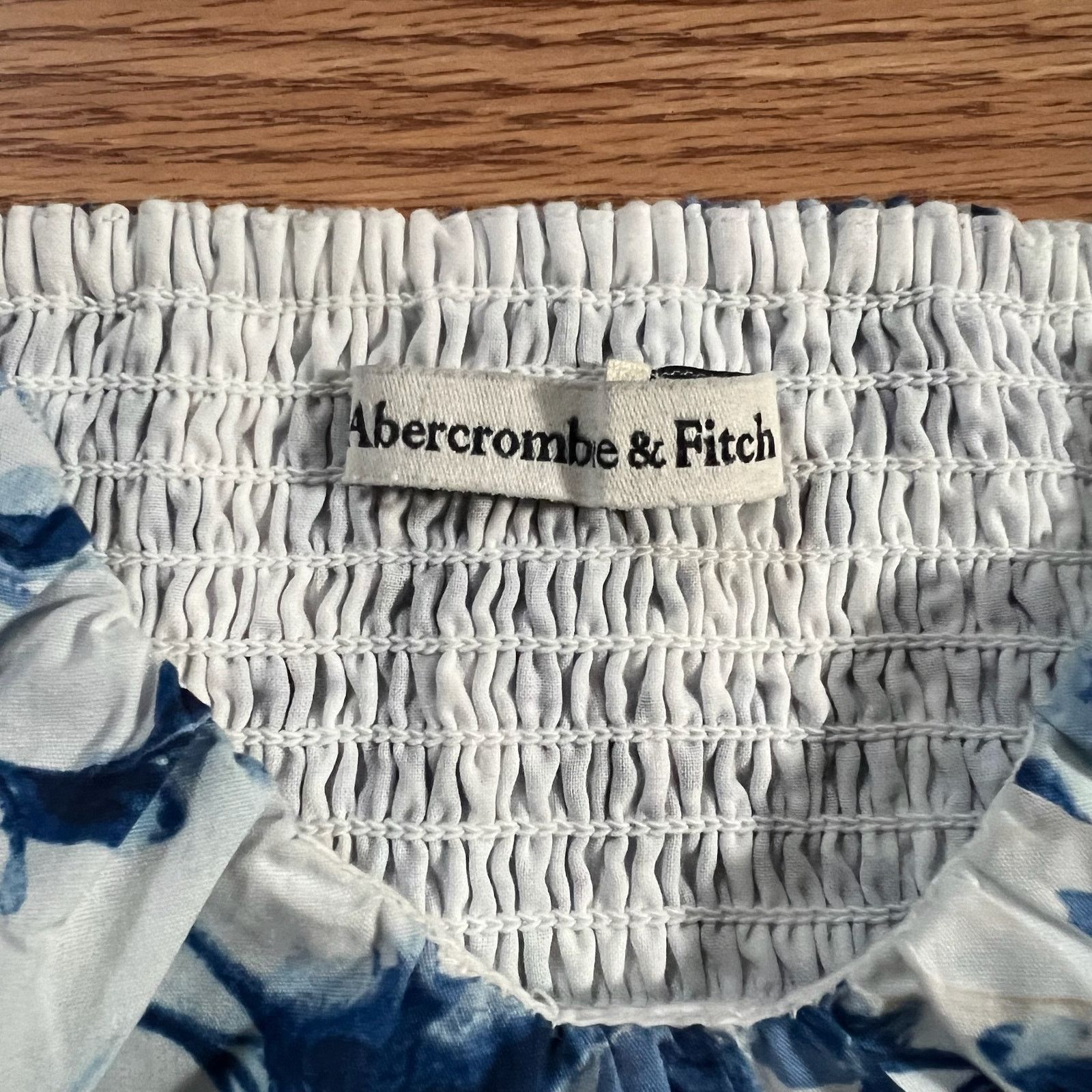 Abercrombie & Fitch Abercrombie Y2K Floral Crop Top XS Puff Sleeve Off Shoulder Size XS / US 0-2 / IT 36-38 - 7 Thumbnail