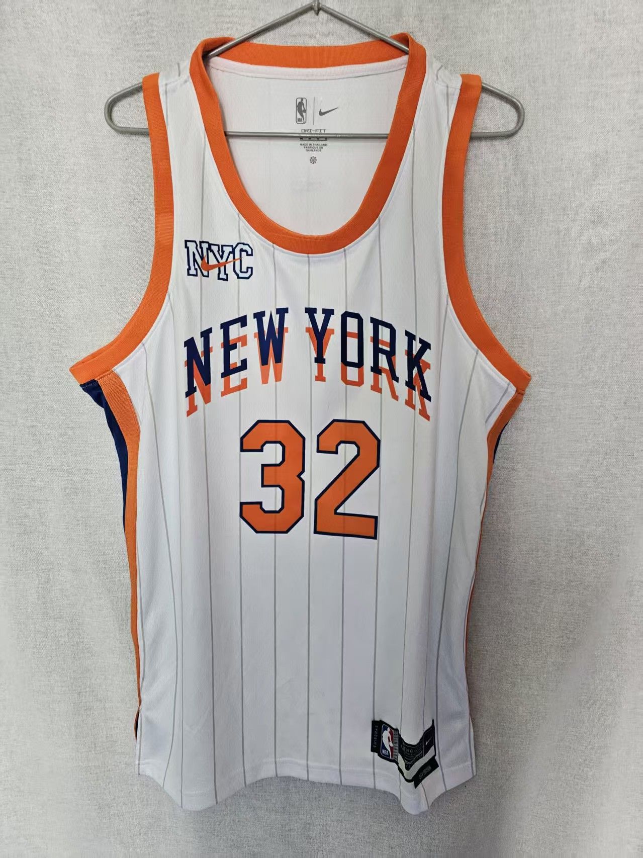 NBA New York Knicks 32 Karl-Anthony Towns Jersey Small Size US S / EU 44-46 / 1 - 2 Thumbnail