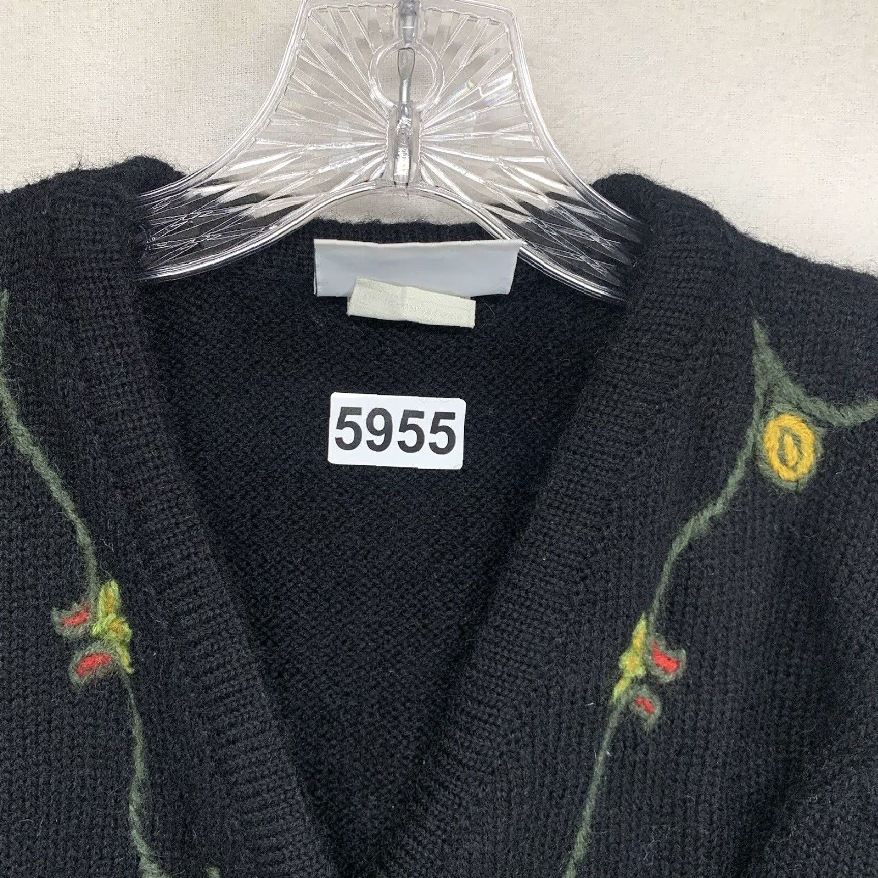 Laura Ashley VINTAGE Laura Ashley Wool Cardigan Sweater Women Size 6 Cropped Floral Embroidered Black Fall Winter Size M / US 6-8 / IT 42-44 - 5 Thumbnail