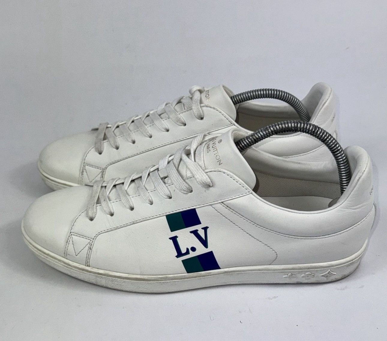 Louis Vuitton CLASSIC LOGO SNEAKERS Size US 8 / EU 41 - 3 Thumbnail