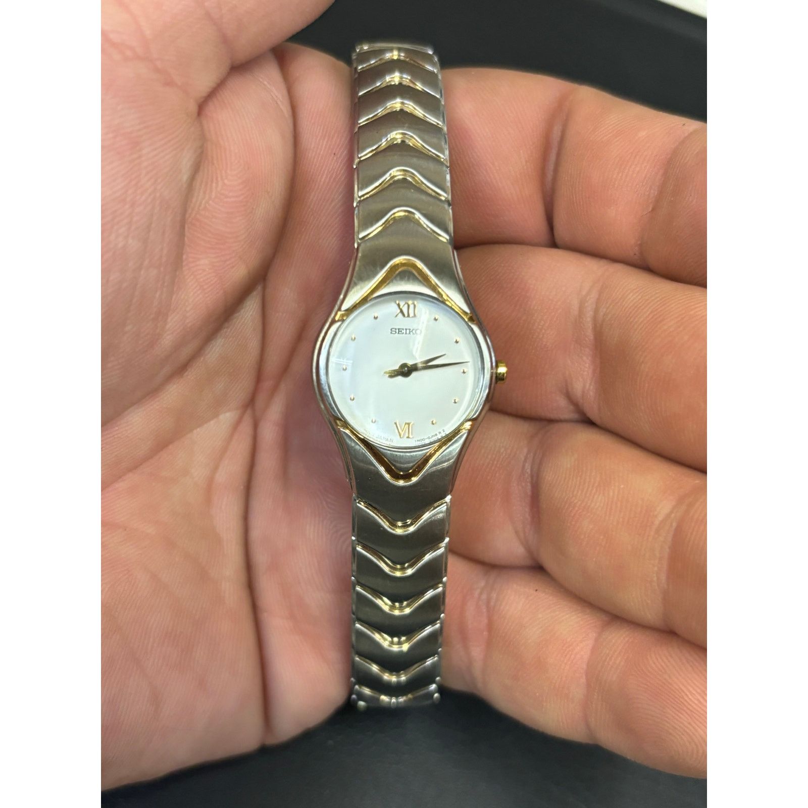 Seiko Seiko 1N00-0FW0 2-Tone Women’s Watch. New Battery! Size ONE SIZE - 1 Thumbnail