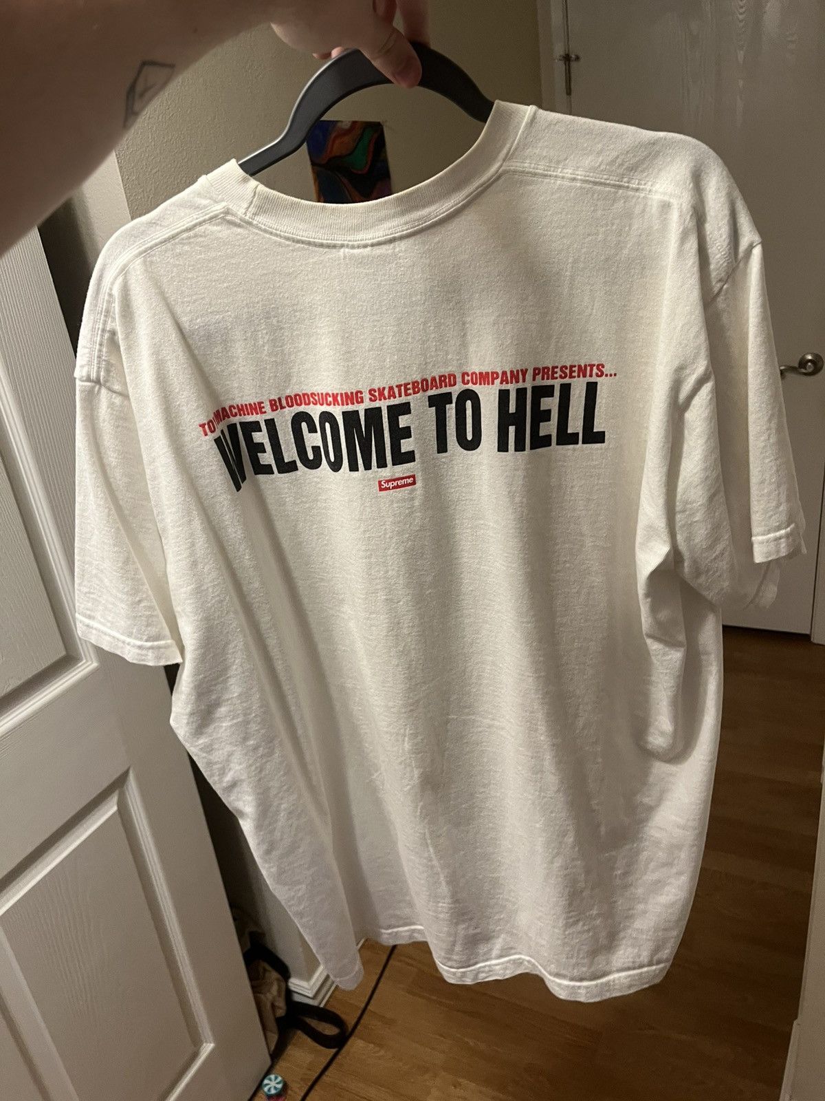 Supreme Supreme Toy Machine Welcome To Hell Tee Size US XL / EU 56 / 4 - 2 Thumbnail