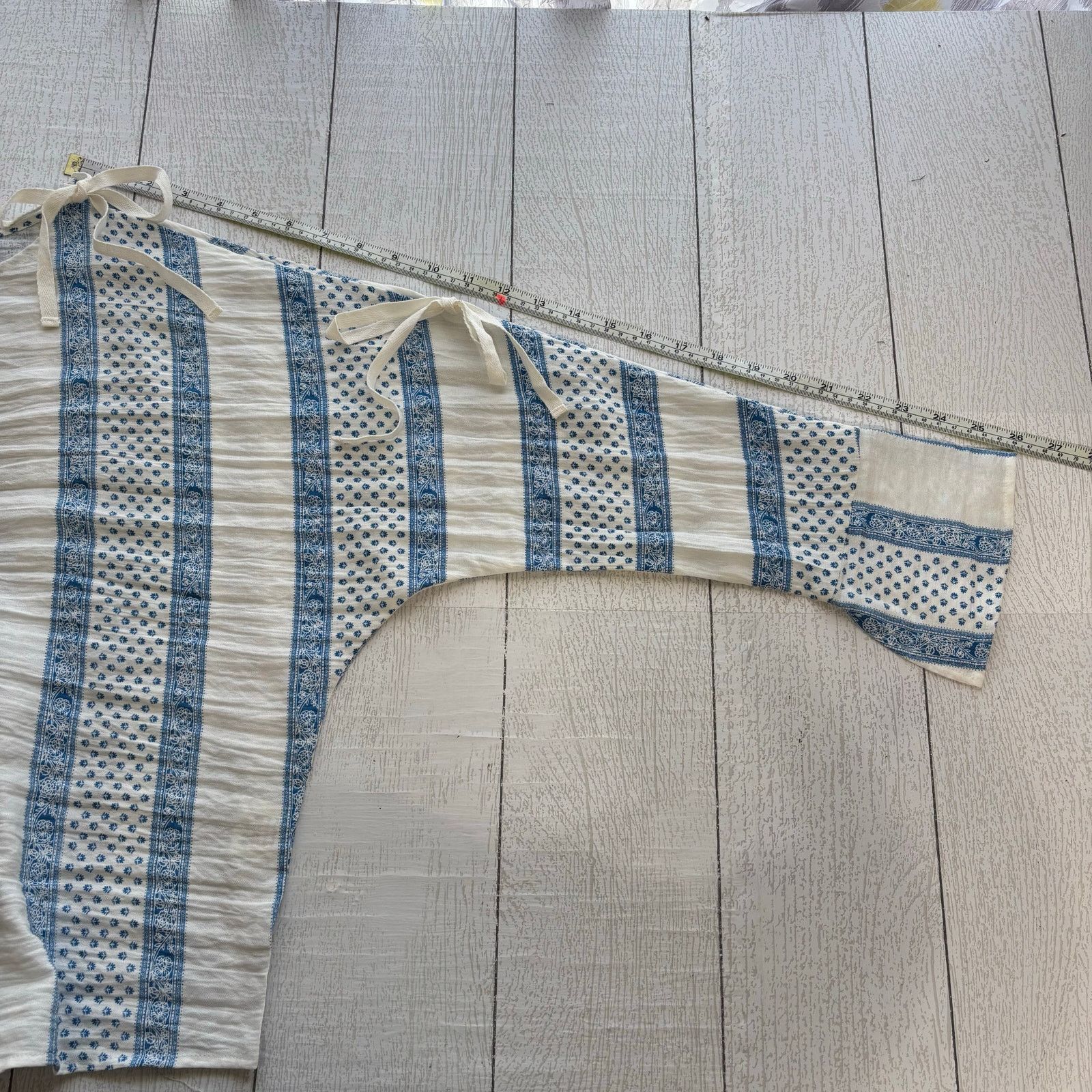 Other LINE & DOT Blue & White Cold Shoulder Top Size Small NWT Size S / US 4 / IT 40 - 6 Thumbnail