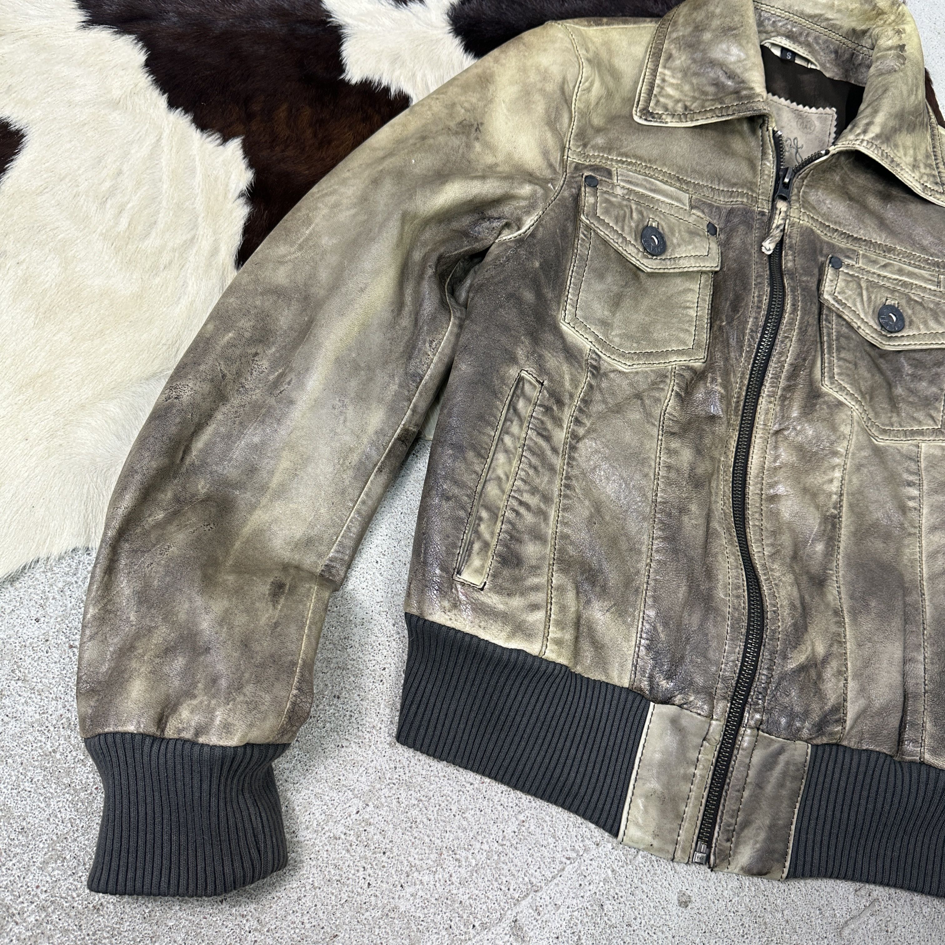 Vintage Vintage Leather Distressed Faded Cropped Jacket Size US S / EU 44-46 / 1 - 3 Thumbnail