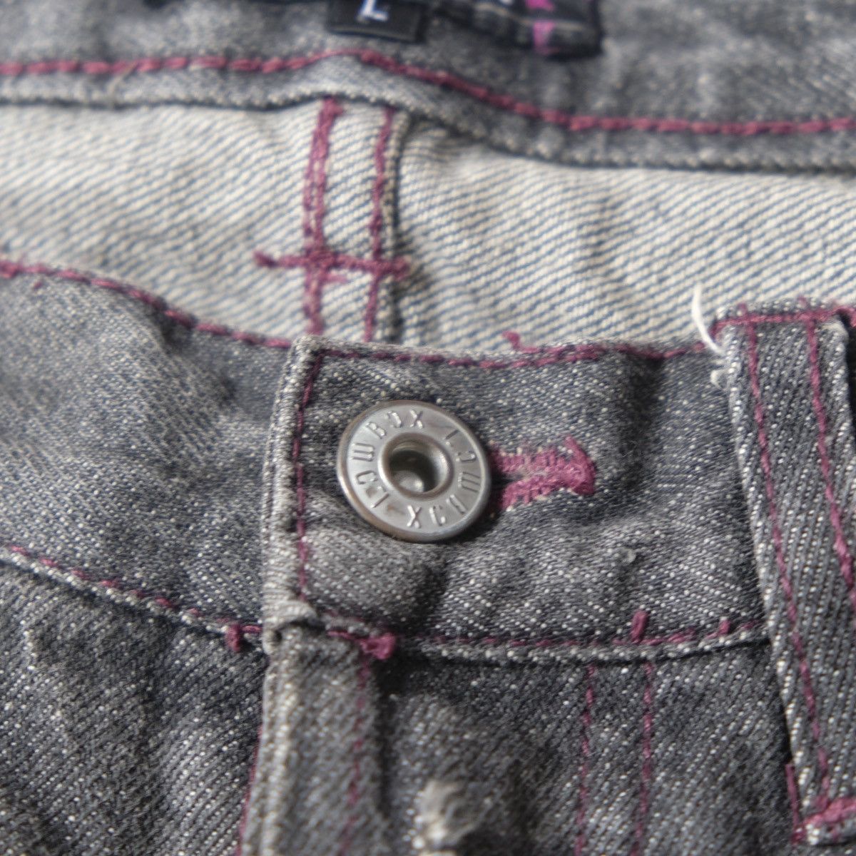 LOWBOX Lowbox black distressed ripped patchwork denim Size US 32 / EU 48 - 6 Thumbnail