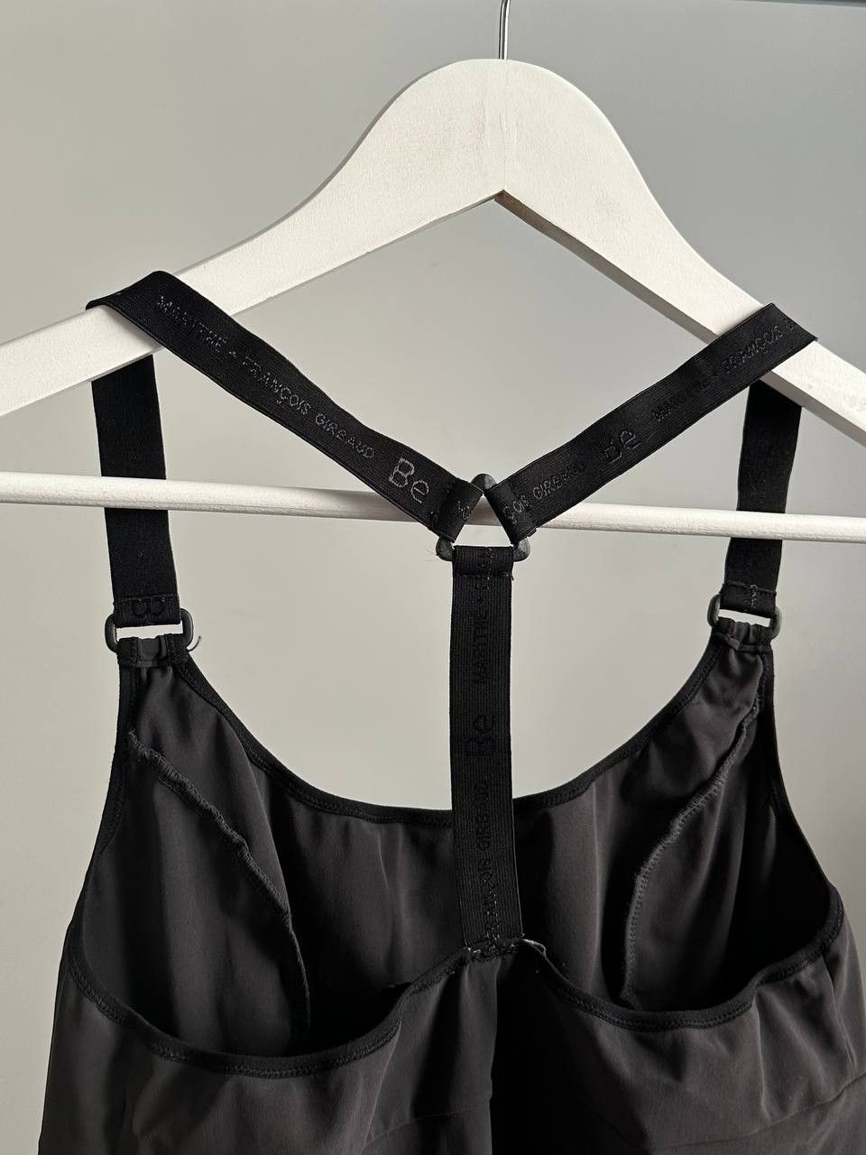 Marithe + Francois Girbaud Marithe + Francois Girbaud Vintage Avant Garde Triagle Top Size M / US 6-8 / IT 42-44 - 4 Thumbnail