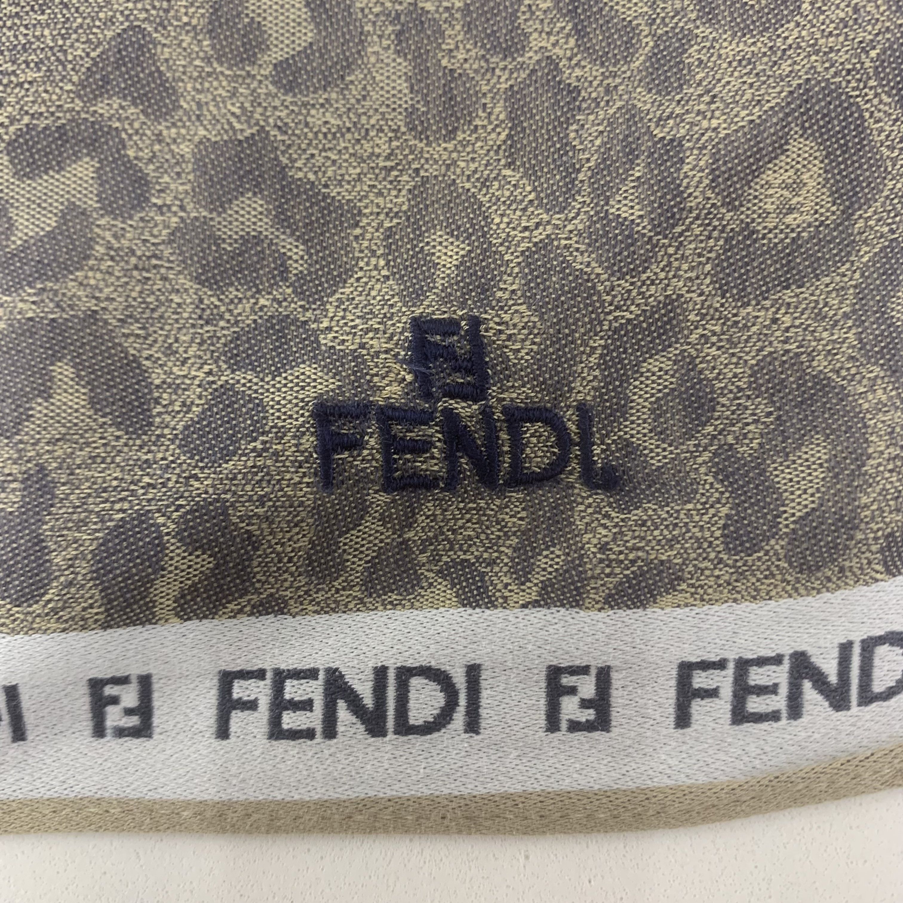 Vintage Fendi Handkerchief Bandana Neckerchief Pocket Square TB1120 Size ONE SIZE - 4 Thumbnail