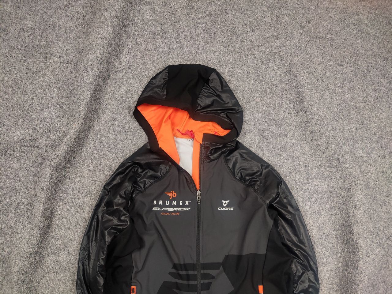 Rapha Cuore Cycling Rain Tail Black Hooded Women’s Jacket racing Size XL / US 12-14 / IT 48-50 - 2 Thumbnail