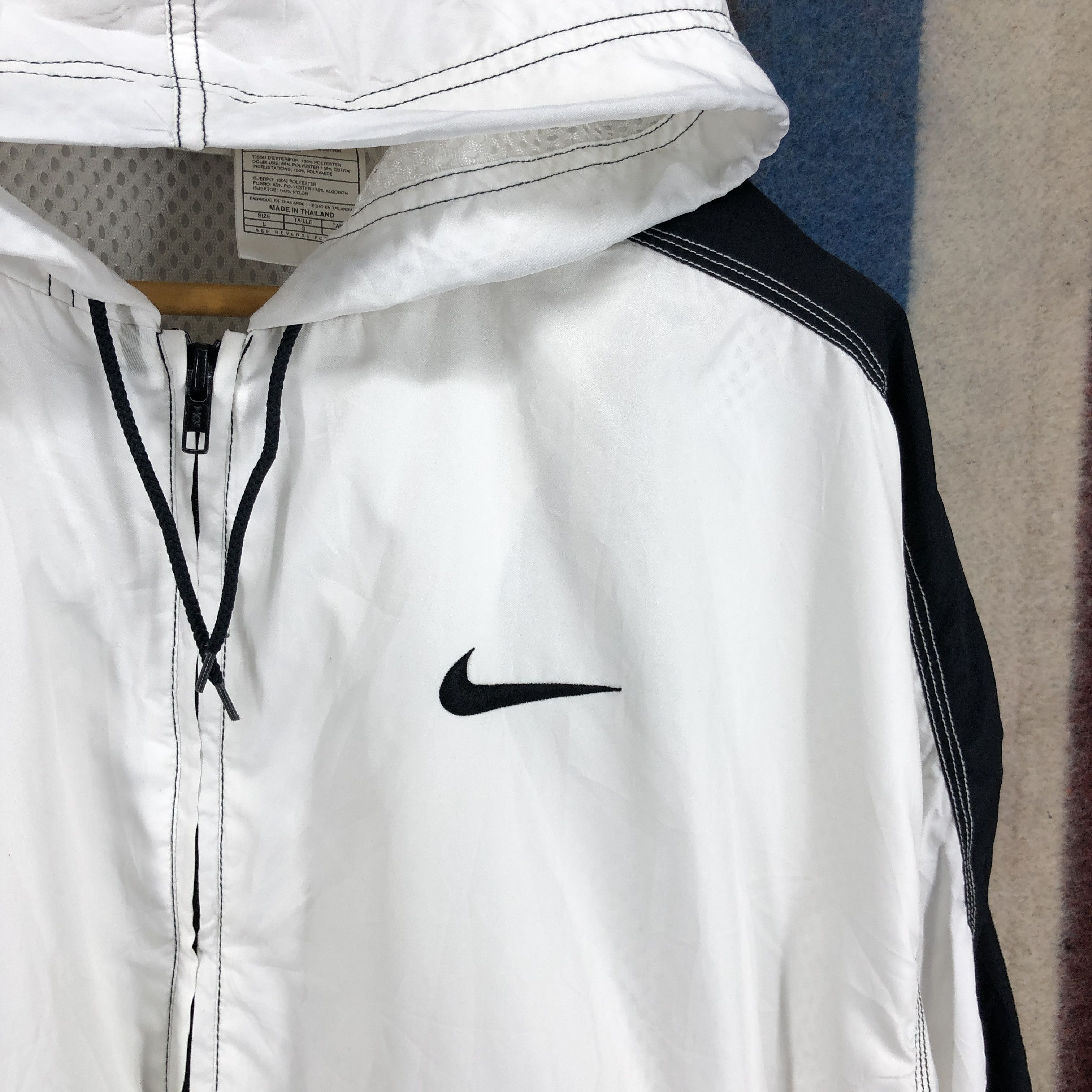 Nike 90s Vintage NIKE SILVER LABEL Hooded Windbreaker #2667-96 Size US XXL / EU 58 / 5 - 2 Thumbnail