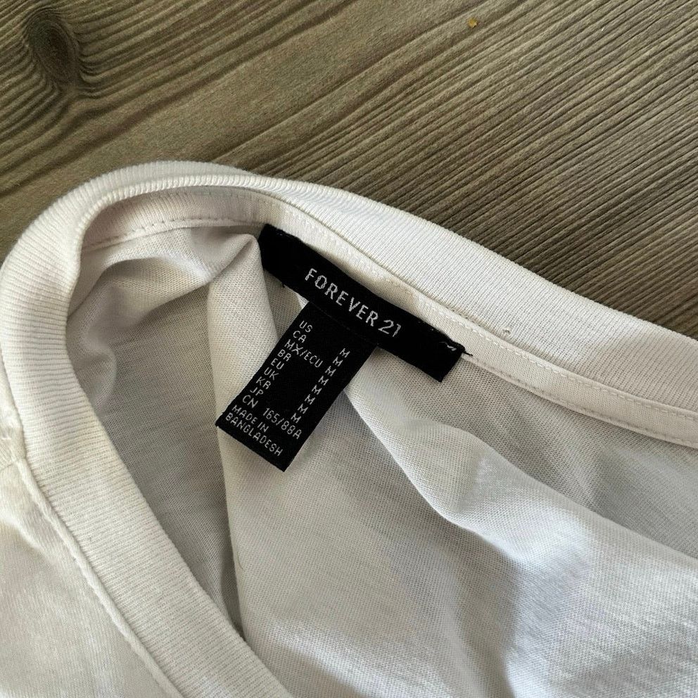 Forever 21 forever 21 baby baby baby white graphic shirt Size M / US 6-8 / IT 42-44 - 2 Thumbnail