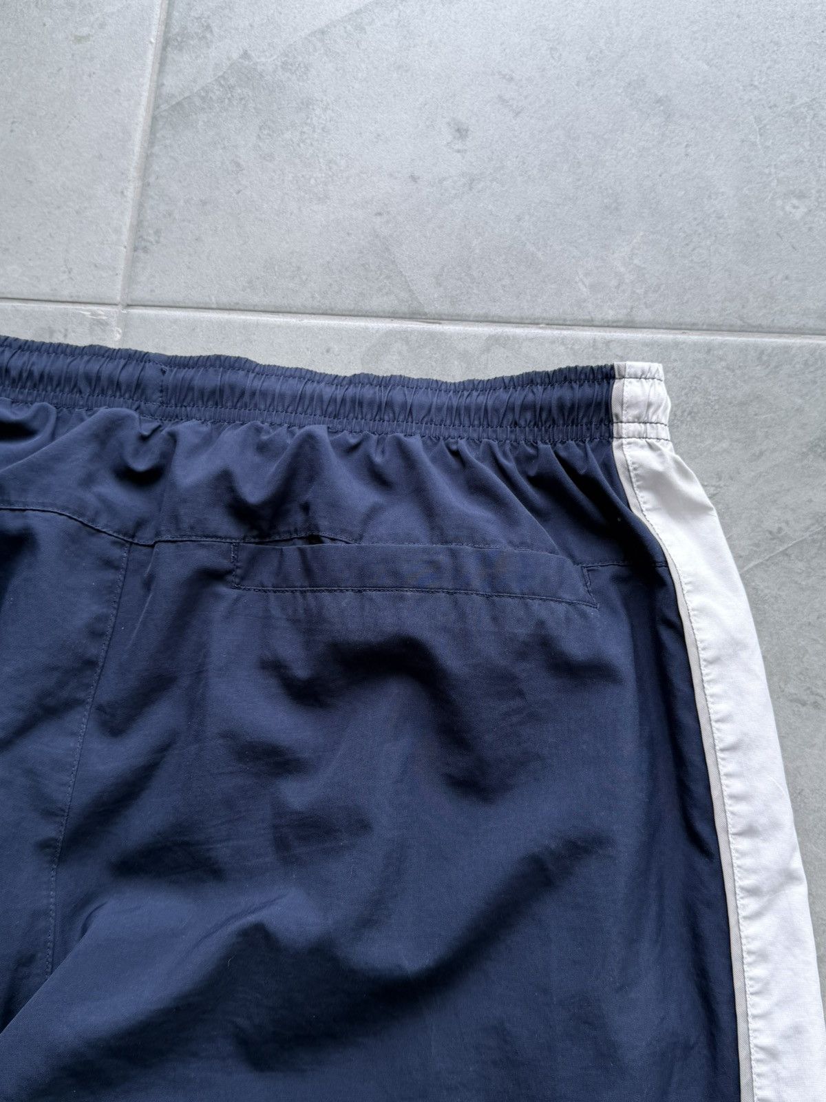 Nike Vintage 00s Nike Baggy Nylon Track Pants Size US 36 / EU 52 - 7 Thumbnail