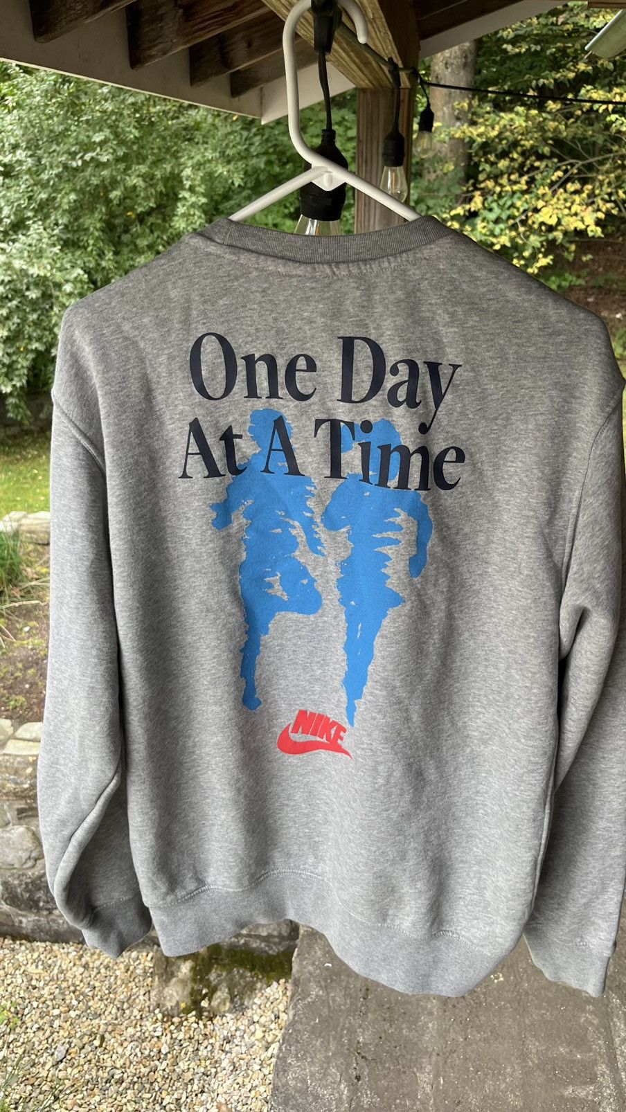 Nike Nike Athletic Grey Crewneck - Size Medium Size US M / EU 48-50 / 2 - 2 Thumbnail