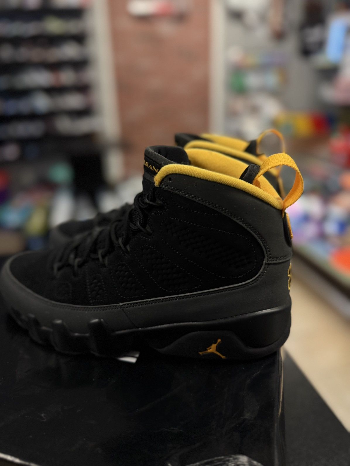 Nike Jordan 9 Dark Charcoal University Gold Size 8 🧼 Size US 8 / EU 41 - 3 Thumbnail