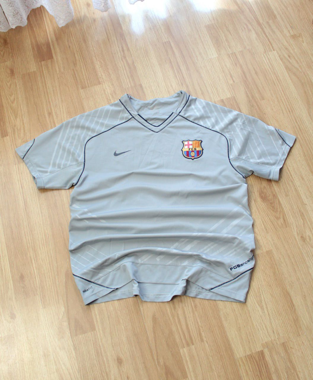 Nike 🔥 2007 2008 FC Barcelona Nike Training Jersey T Shirt Soccer Size US M / EU 48-50 / 2 - 1 Thumbnail