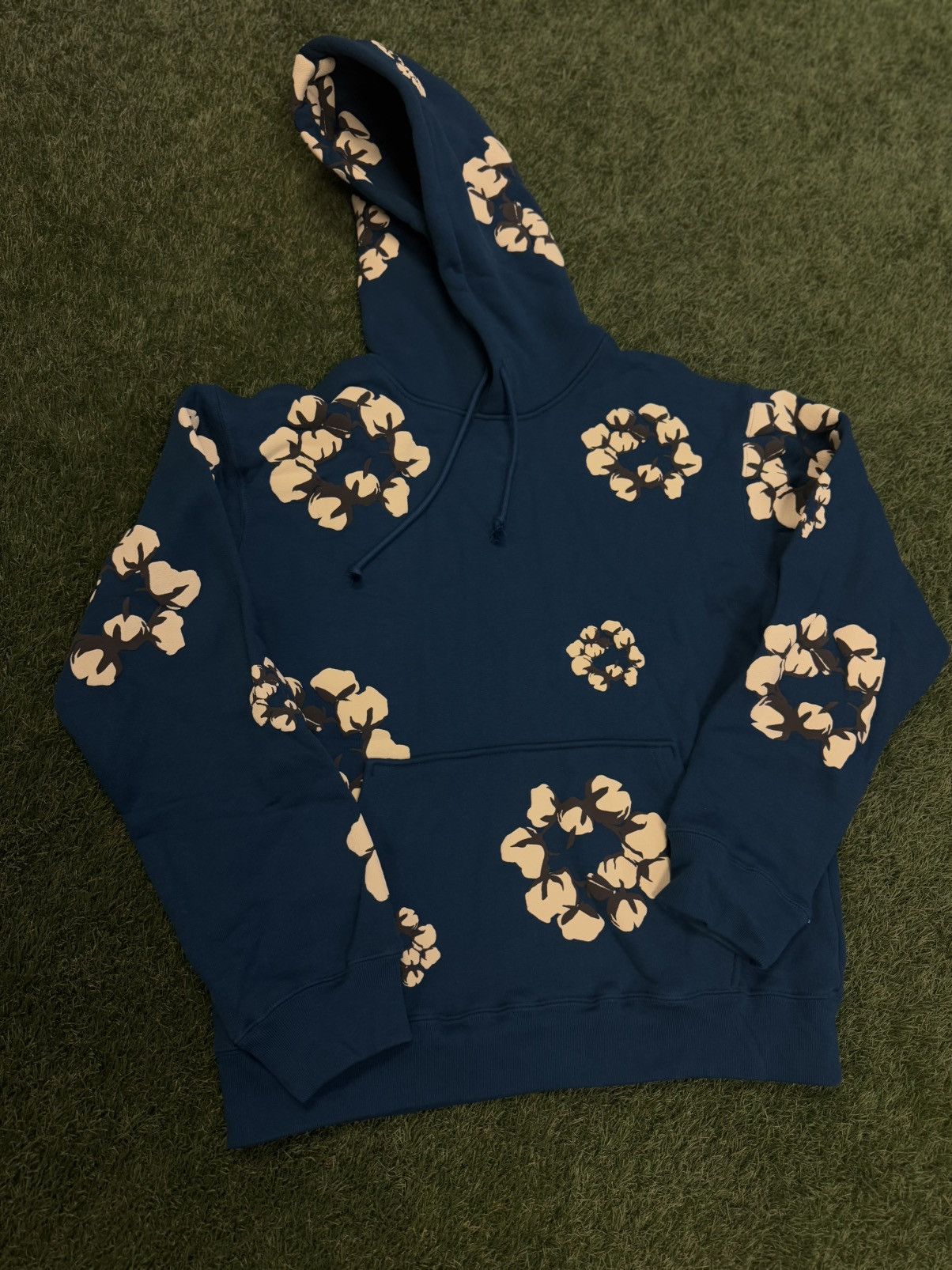 Cactus Plant Flea Market × DENIM TEARS Denim Tears CPFM Blue Cotton Wreath Hoodie (M) (NEW) Size US M / EU 48-50 / 2 - 2 Thumbnail