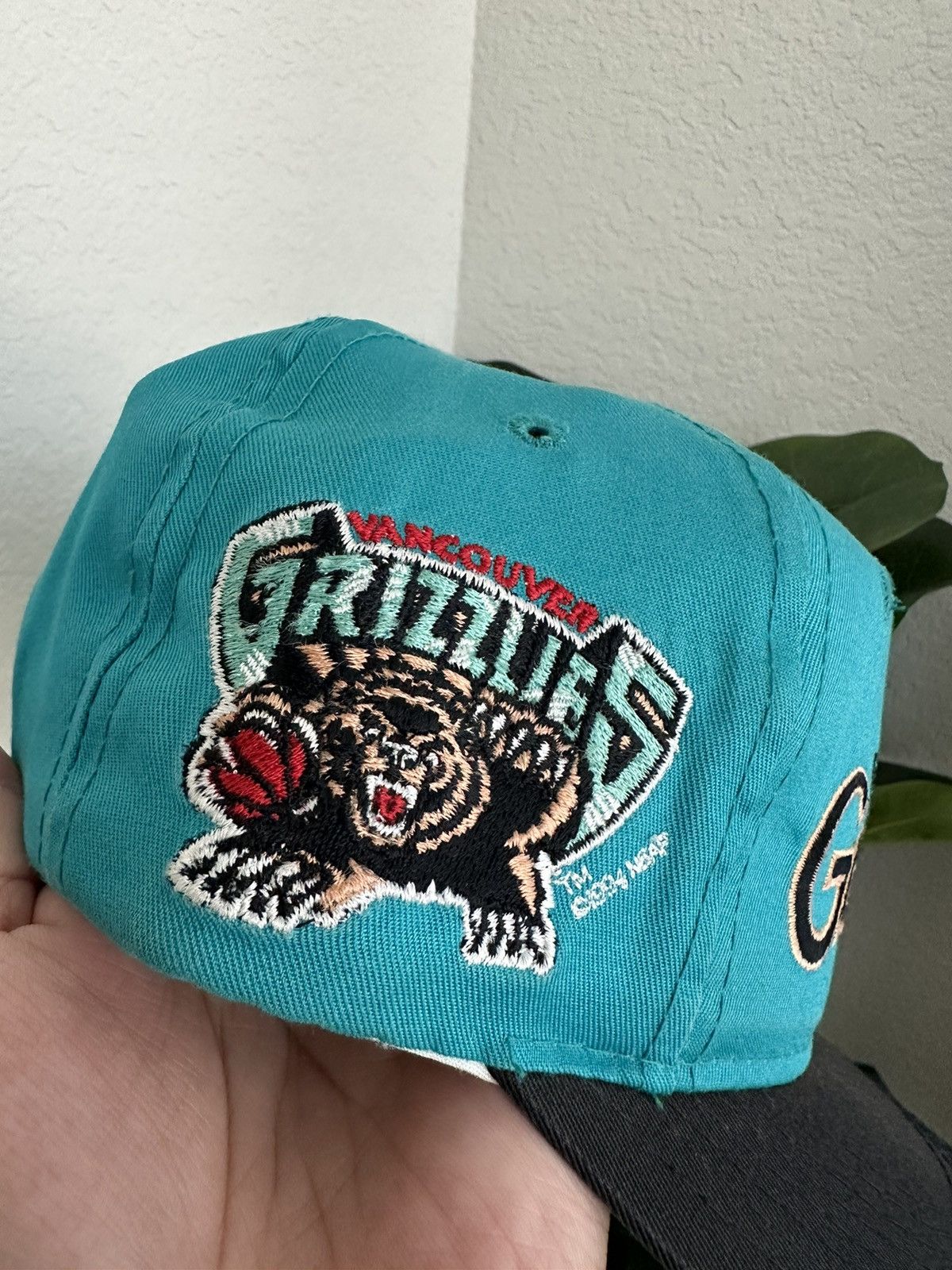 Sports Specialties × Vintage Vintage 90s Vancouver Grizzlies Script Sports Specialties Size ONE SIZE - 4 Thumbnail