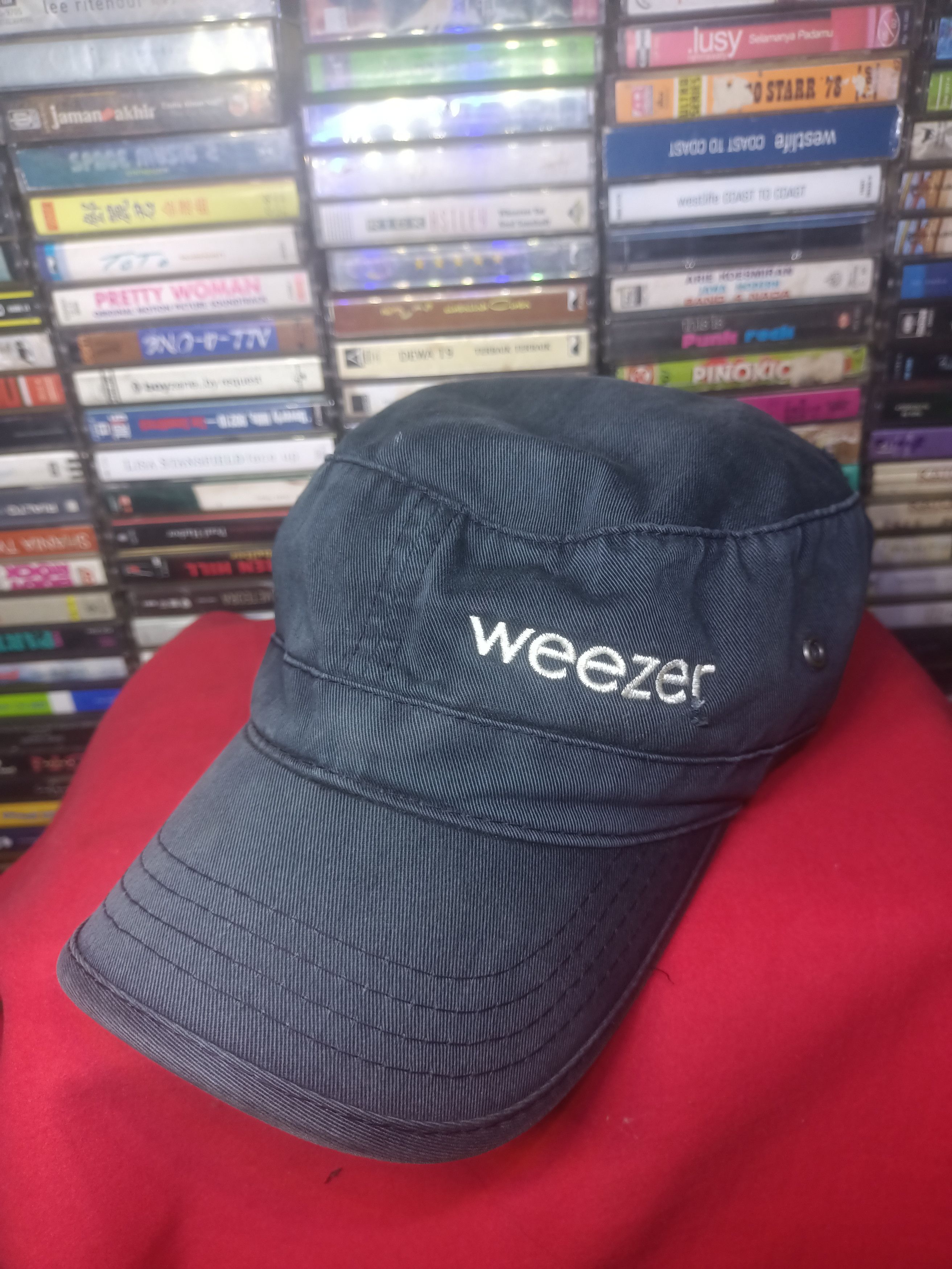 Other Unofficial vintage weezer army hat. Size ONE SIZE - 1 Thumbnail