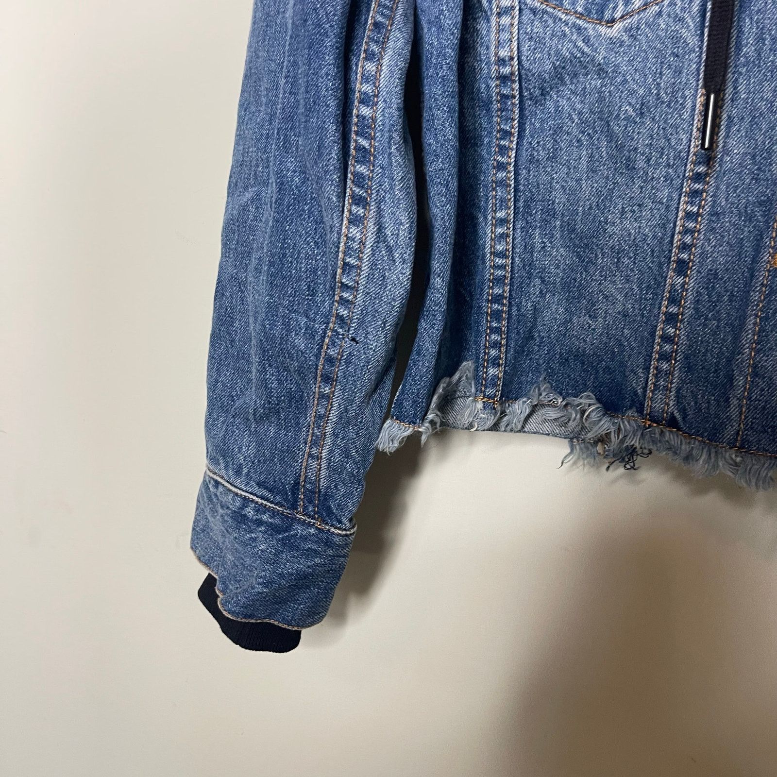 Alice + Olivia Alice + Olivia Jean Denim Hoodie Jacket sz M Size M / US 6-8 / IT 42-44 - 9 Thumbnail