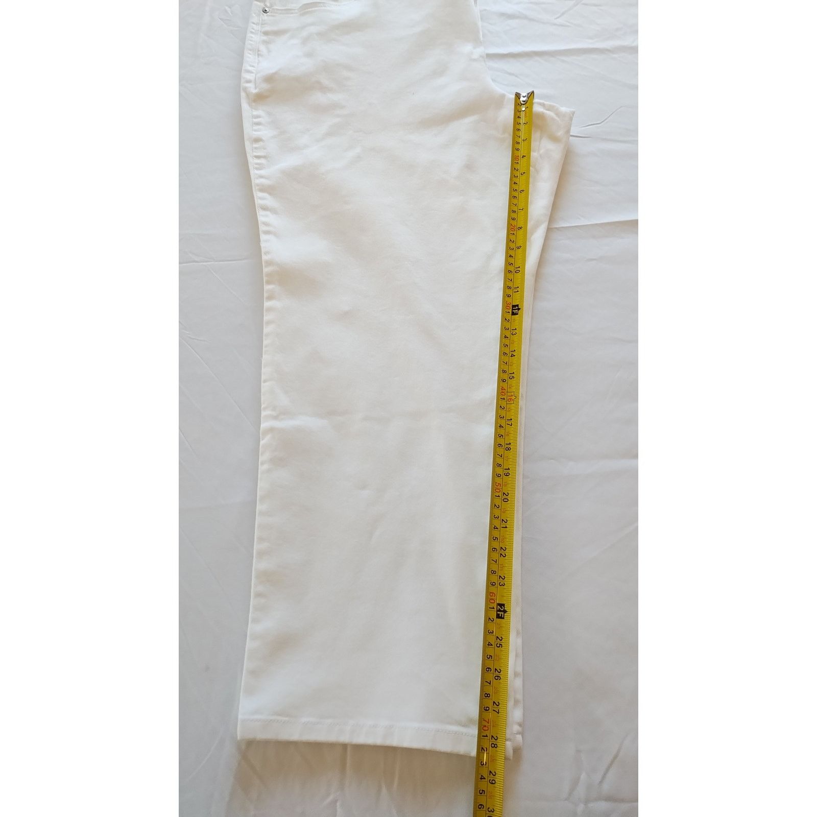 Gloria Vanderbilt NWT Gloria Vanderbilt Slimming Jeans Women Size 24W White Size 24" / US 00 / IT 34 - 19 Thumbnail