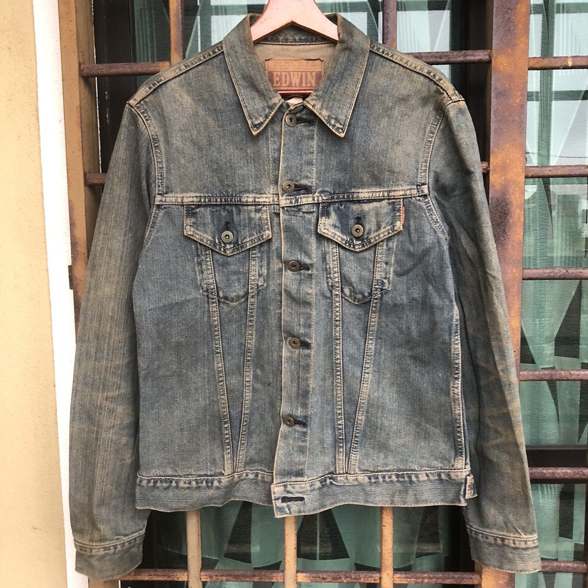 Edwin × Japanese Brand 90’ Edwin 100% Cotton Sanforized Denim Jacket Size US L / EU 52-54 / 3 - 1 Thumbnail