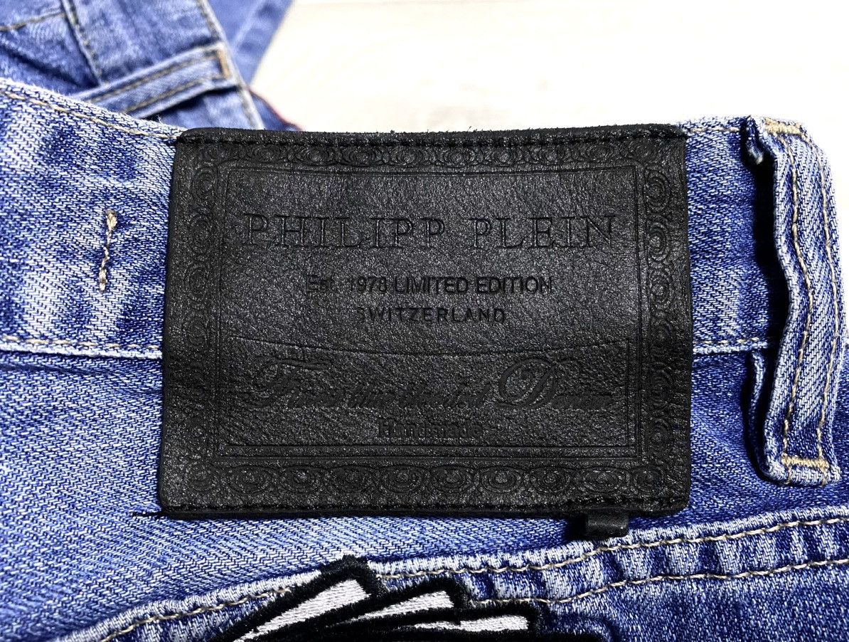 Philipp Plein Rare Philipp Plein Casino Washed Distressed Embroidered Logo Size US 31 - 22 Thumbnail