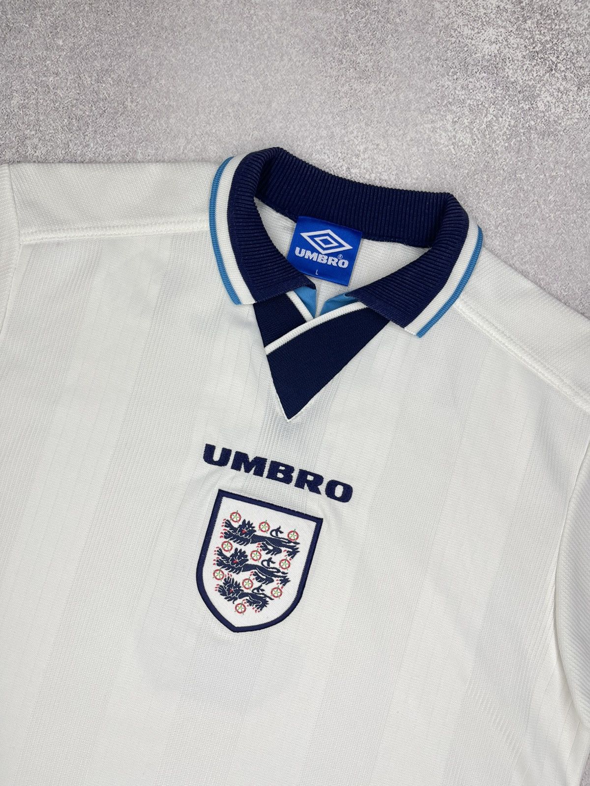 Umbro Vintage Umbro England 1996 Stuart Pearce 3 Soccer Jersey Y2K Size US L / EU 52-54 / 3 - 4 Thumbnail