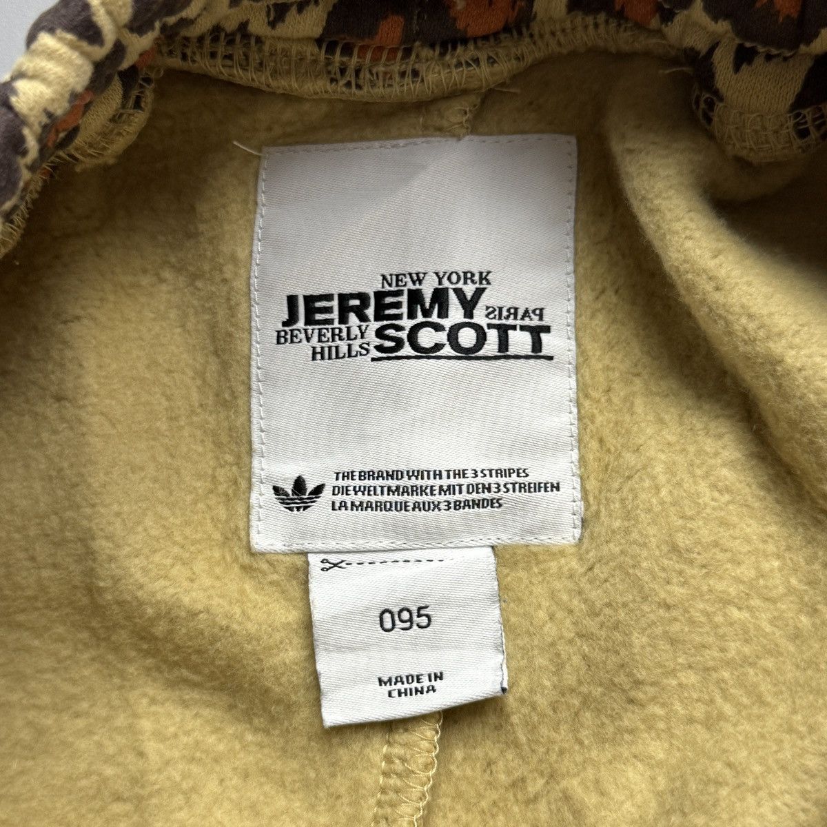 Adidas × Jeremy Scott Adidas x Jeremy Scott - Leopard Print Sweat Jogger Pants Size US 28 / EU 44 - 11 Thumbnail