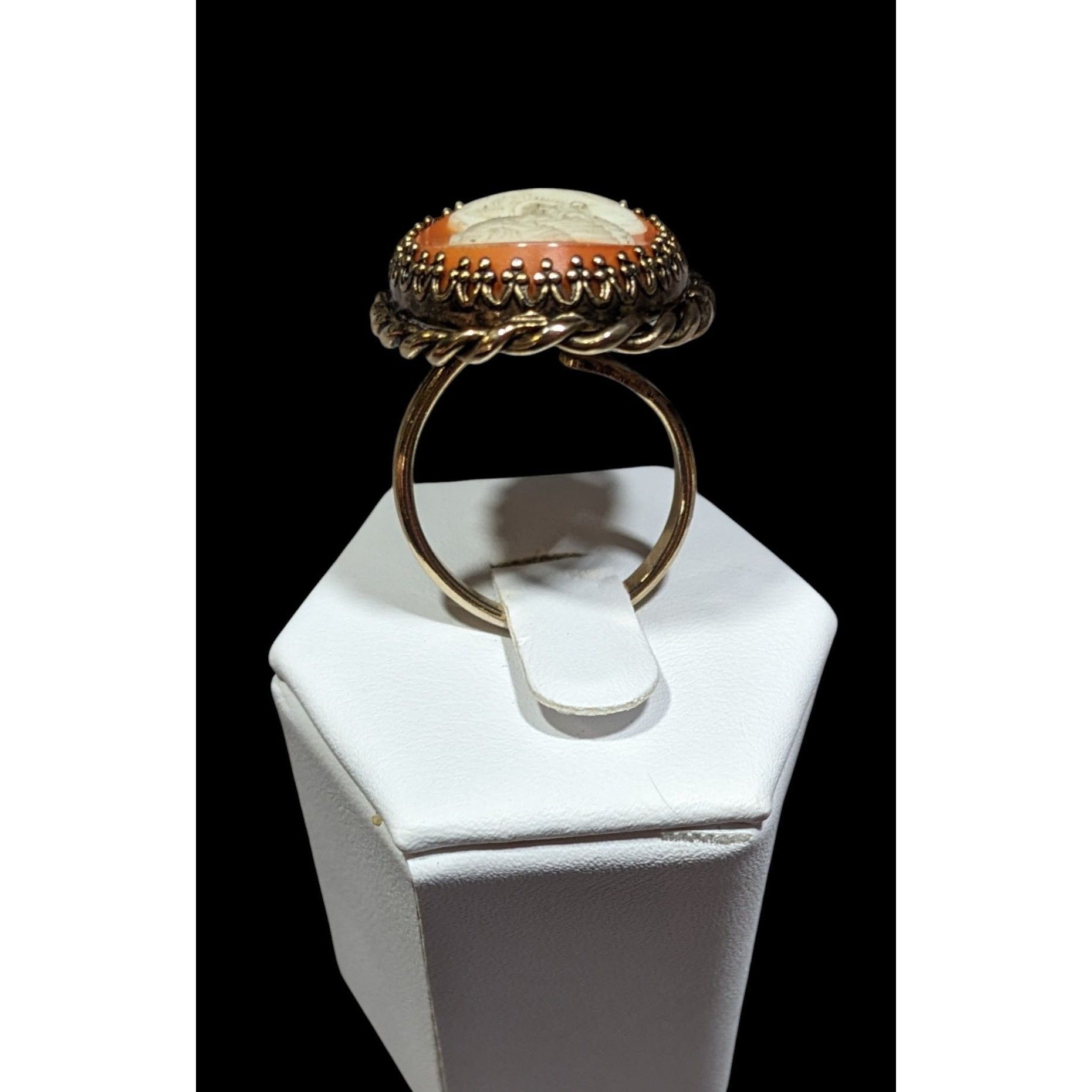 Other Vintage Cameo Ring Victorian Style Gold Tone Adjustable 7.5 Size ONE SIZE - 3 Thumbnail