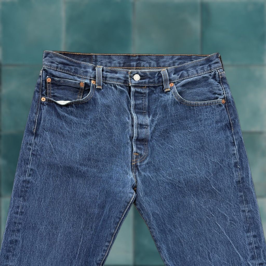 Levi's VINTAGE Levi's 501 Jeans Mens 36x30 Blue Medium Wash Button Fly Straight Denim Jeans Mens 36 Blue Medium 501 Straight Vintage Size US 36 / EU 52 - 1 Thumbnail