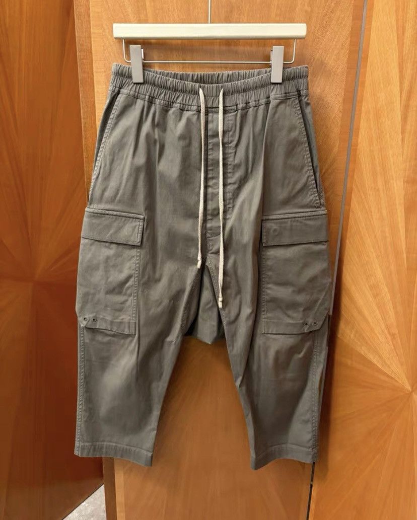 image of Rick Owens Dark Designer Brand Men's Crouch Pants in Grey (Size 44)