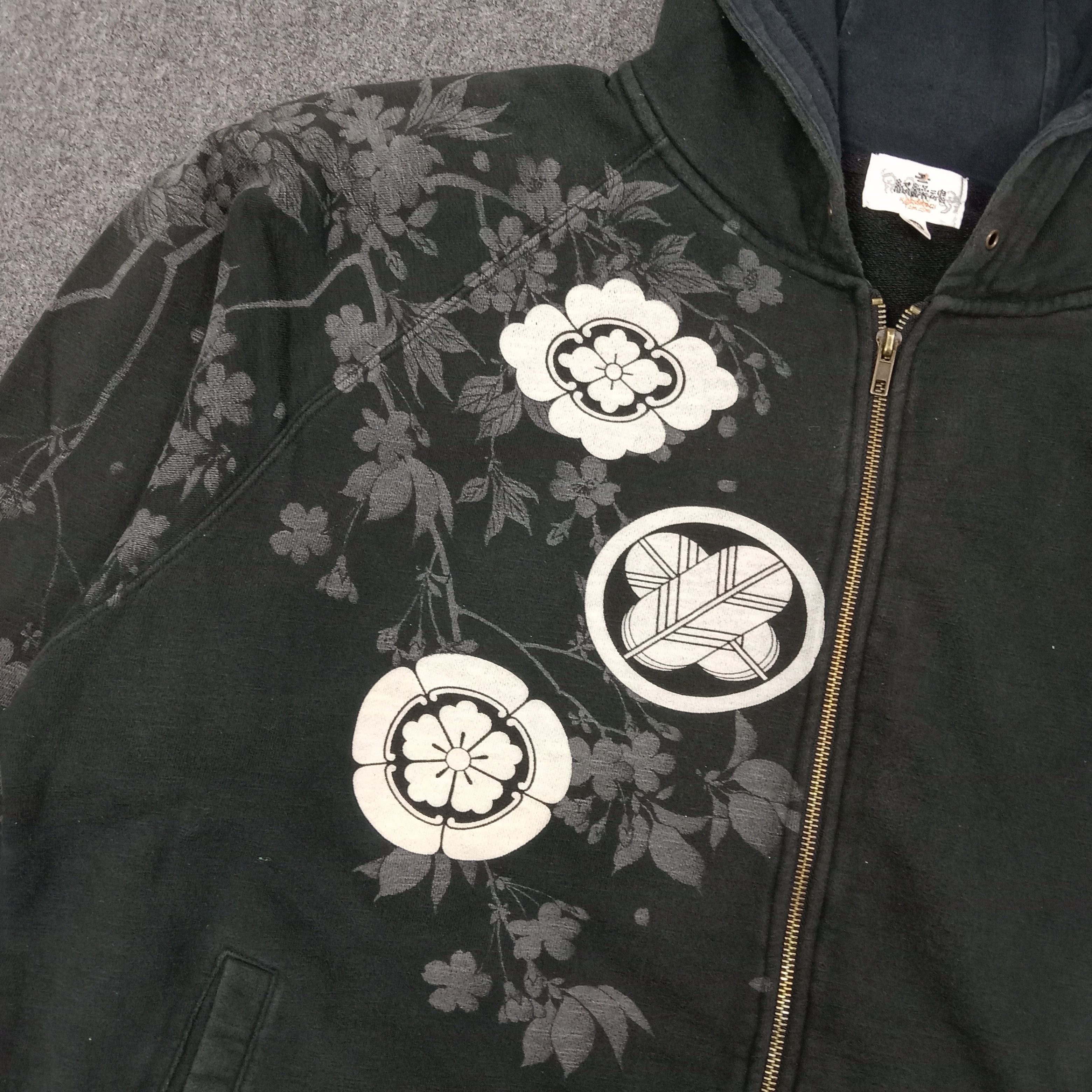 Japanese Brand Karakuri Tamashii Japanese Brand Sukajan Hoodies C242N17 Size US XXL / EU 58 / 5 - 5 Thumbnail